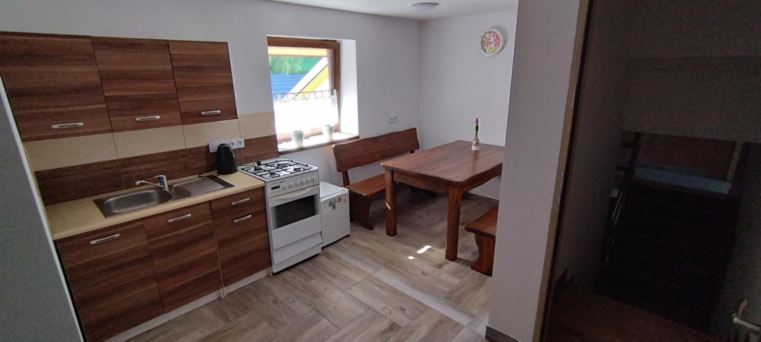 Quadruple Room with Shared Bathroom photo 3