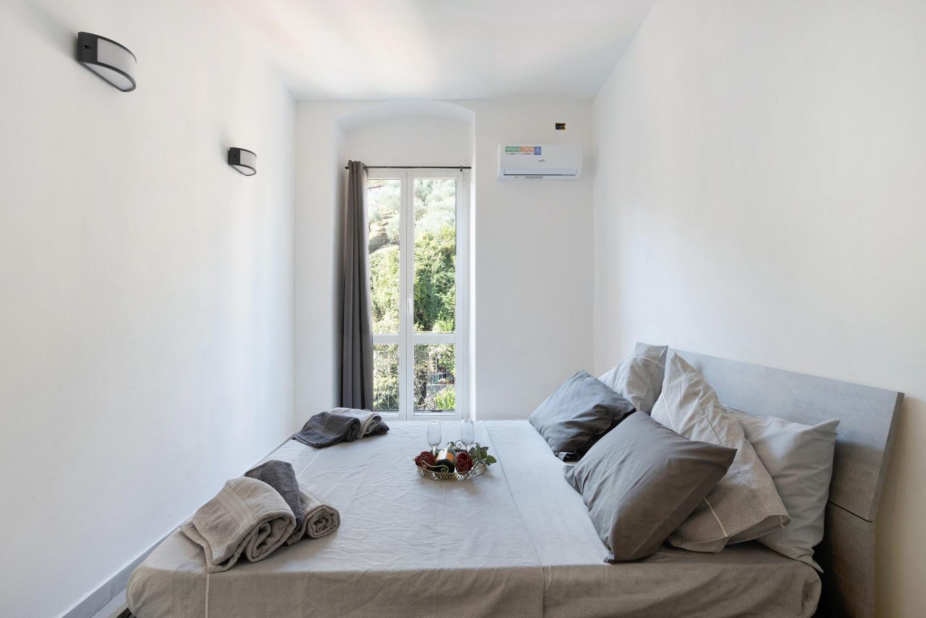 Superior One-Bedroom Apartment with Balcony