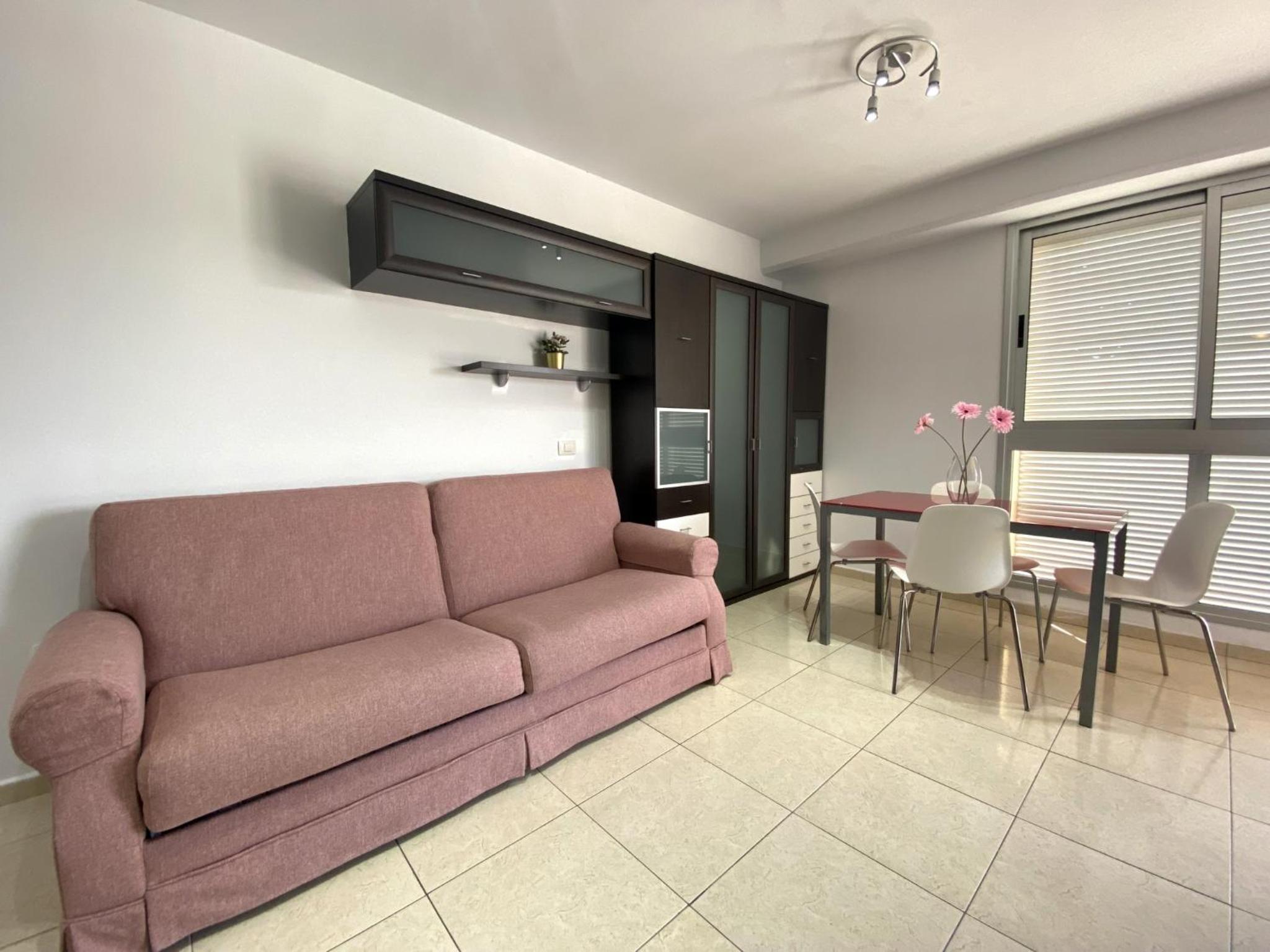 Apartment with Balcony photo 3
