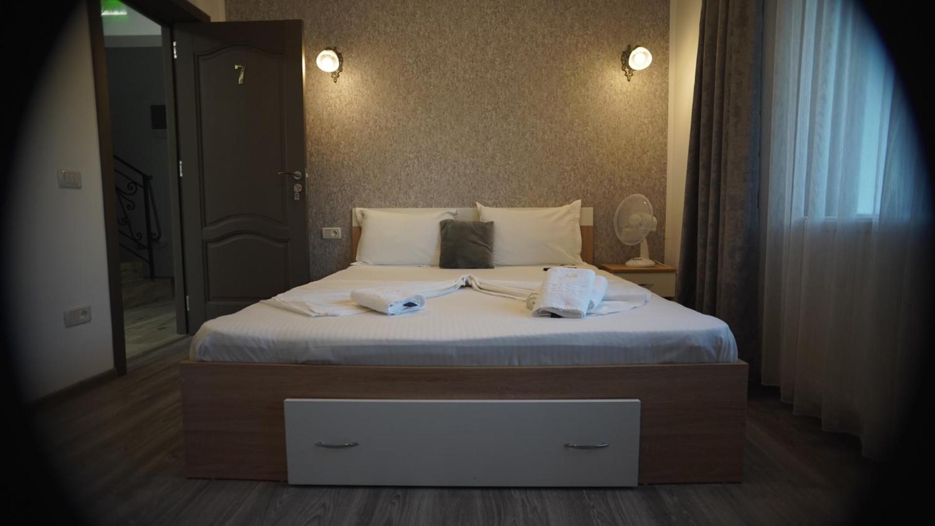 King Room with Mountain View - Photo 2