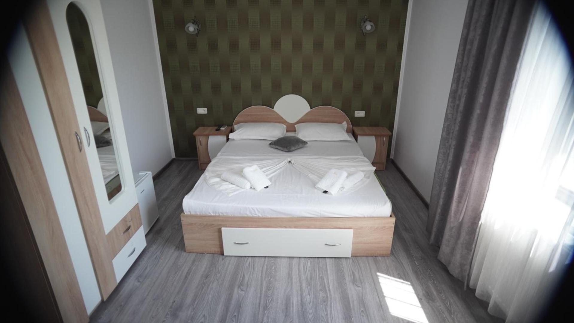 King Room with Mountain View - Photo 8