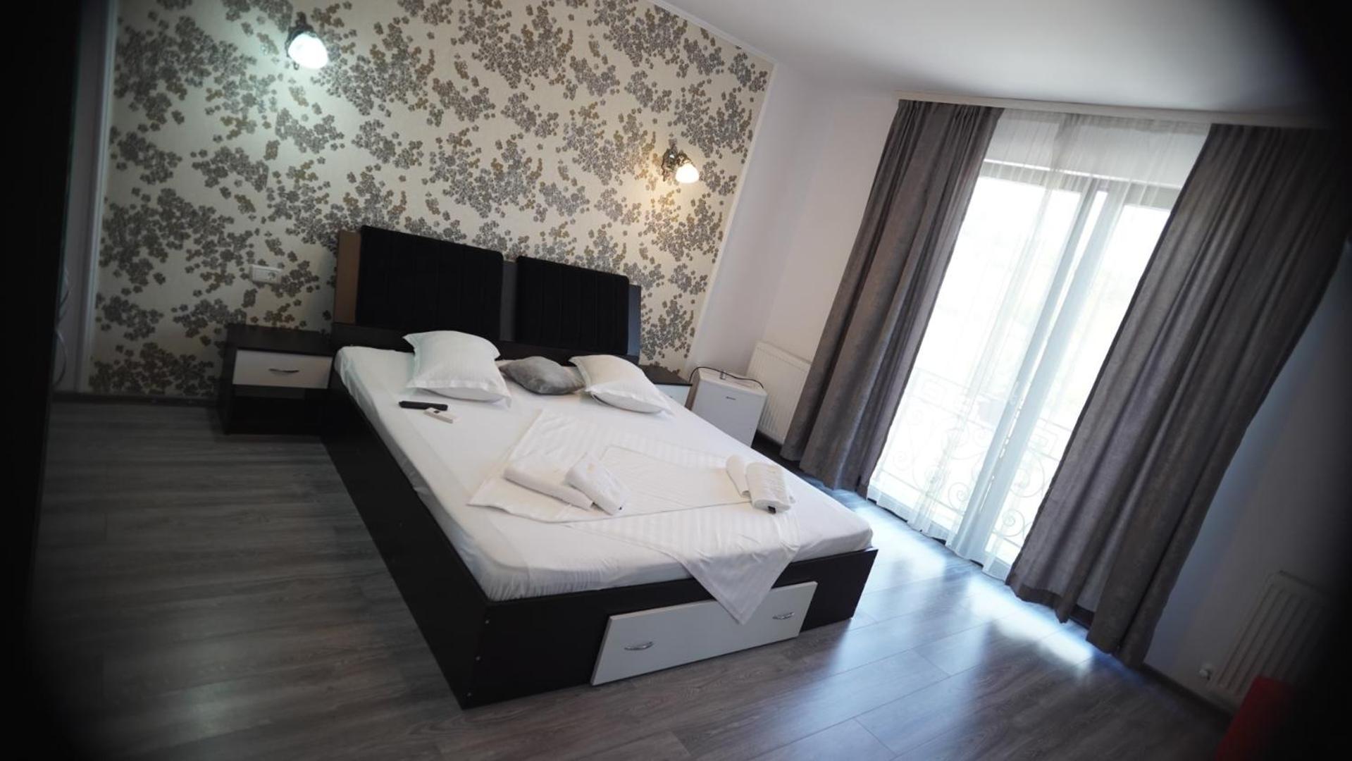 King Room with Mountain View - Photo 1