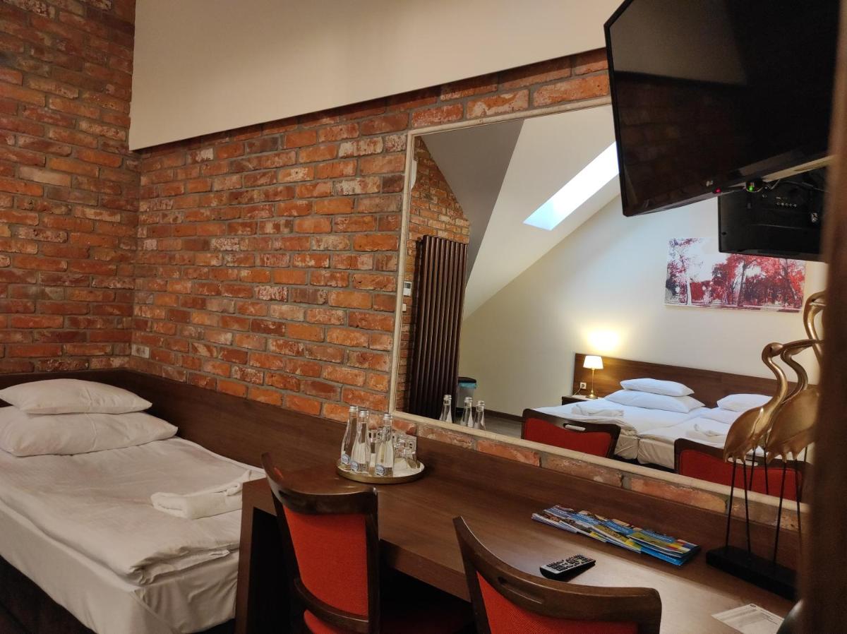 Triple Room with Private Bathroom photo 2