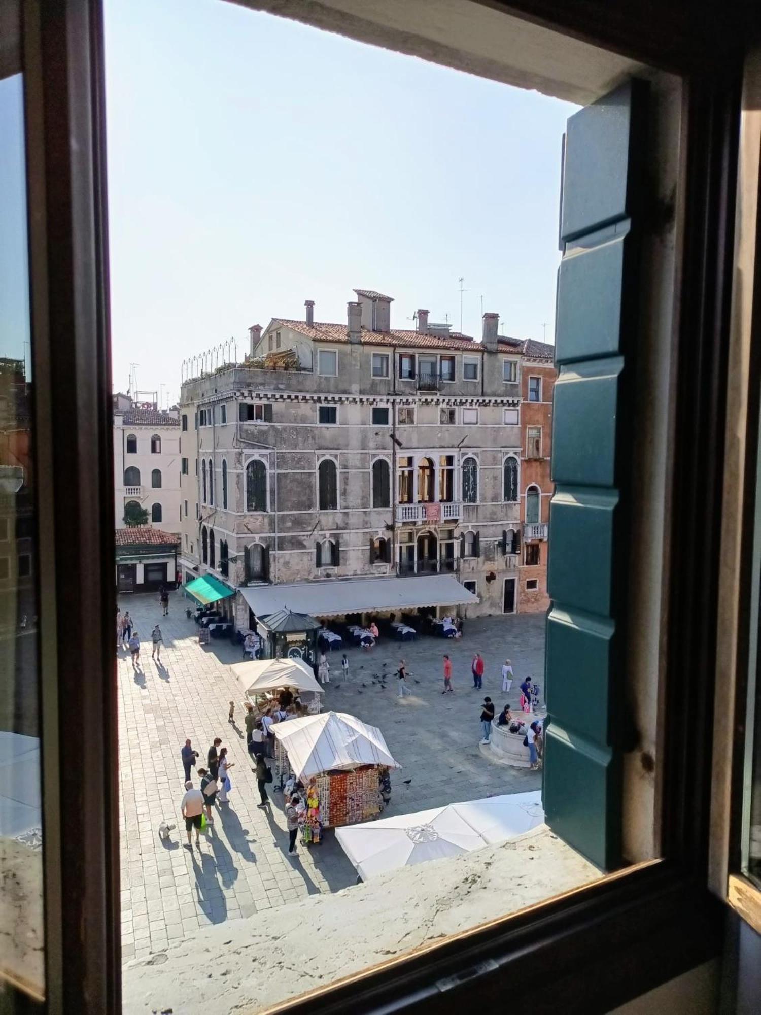Double Room with Balcony photo 2