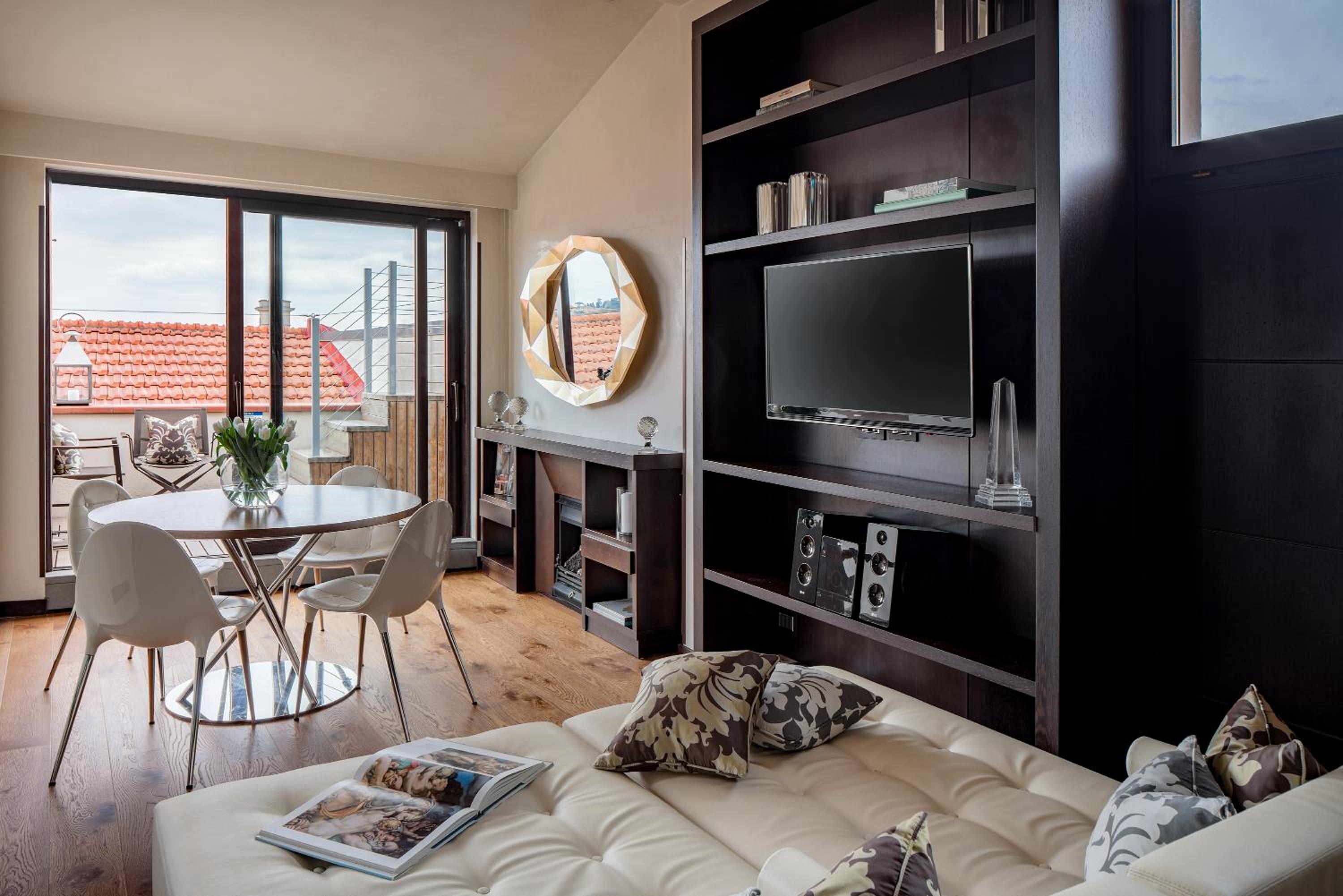 Open Space with Private Terrace Panoramic View photo 1
