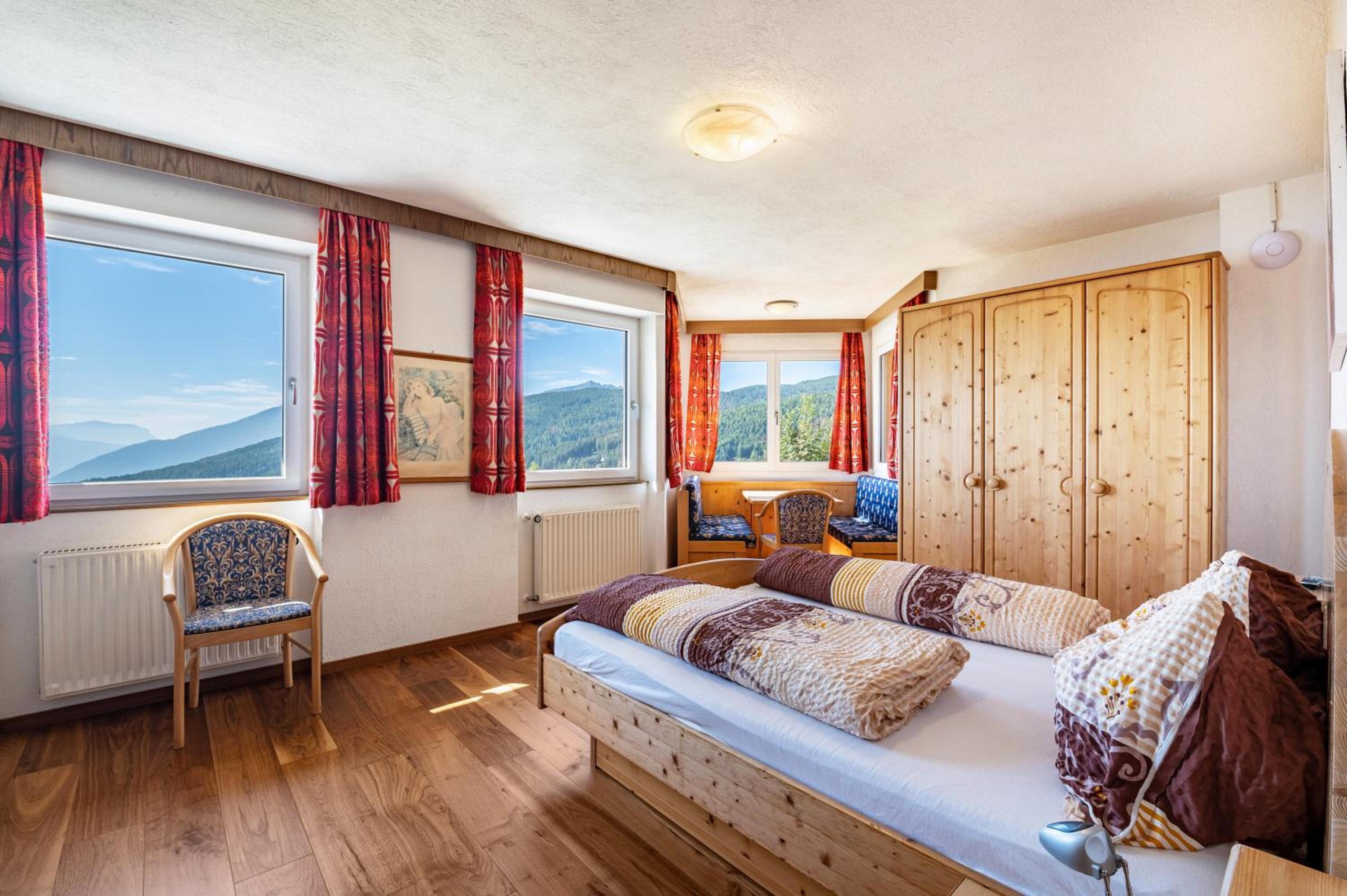 Two-Bedroom Deluxe Apartment with Garden View
