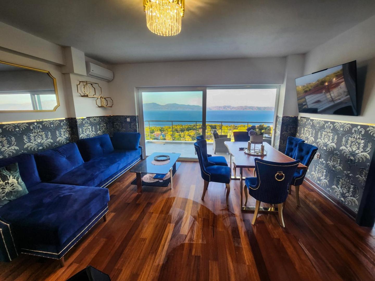 Presidential Suite photo 1