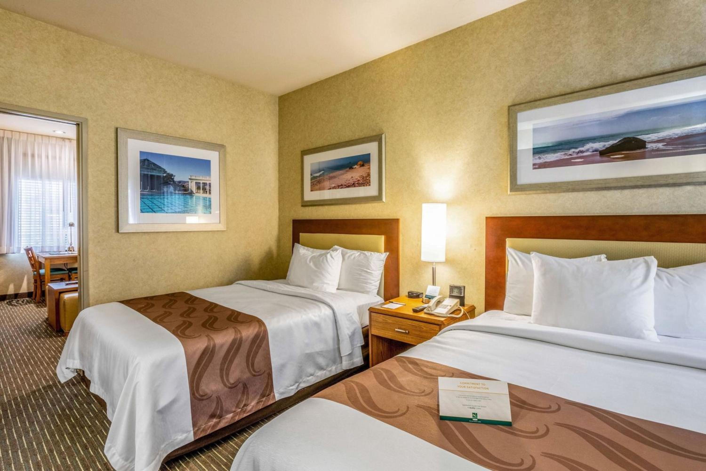 Standard Double Suite with Two Double Beds - Photo 8