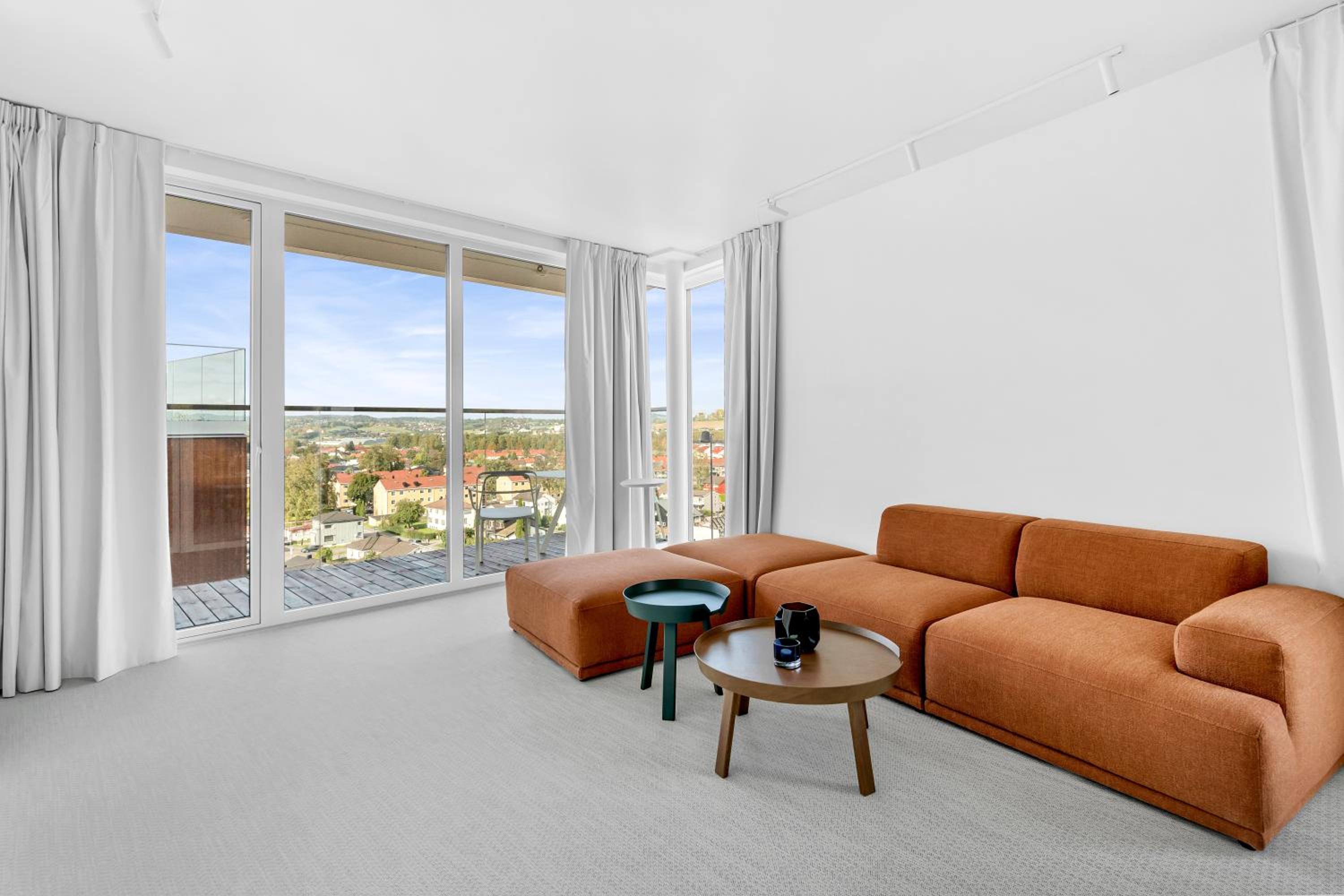 Deluxe Apartment with Two Bedrooms and Balcony - Photo 5