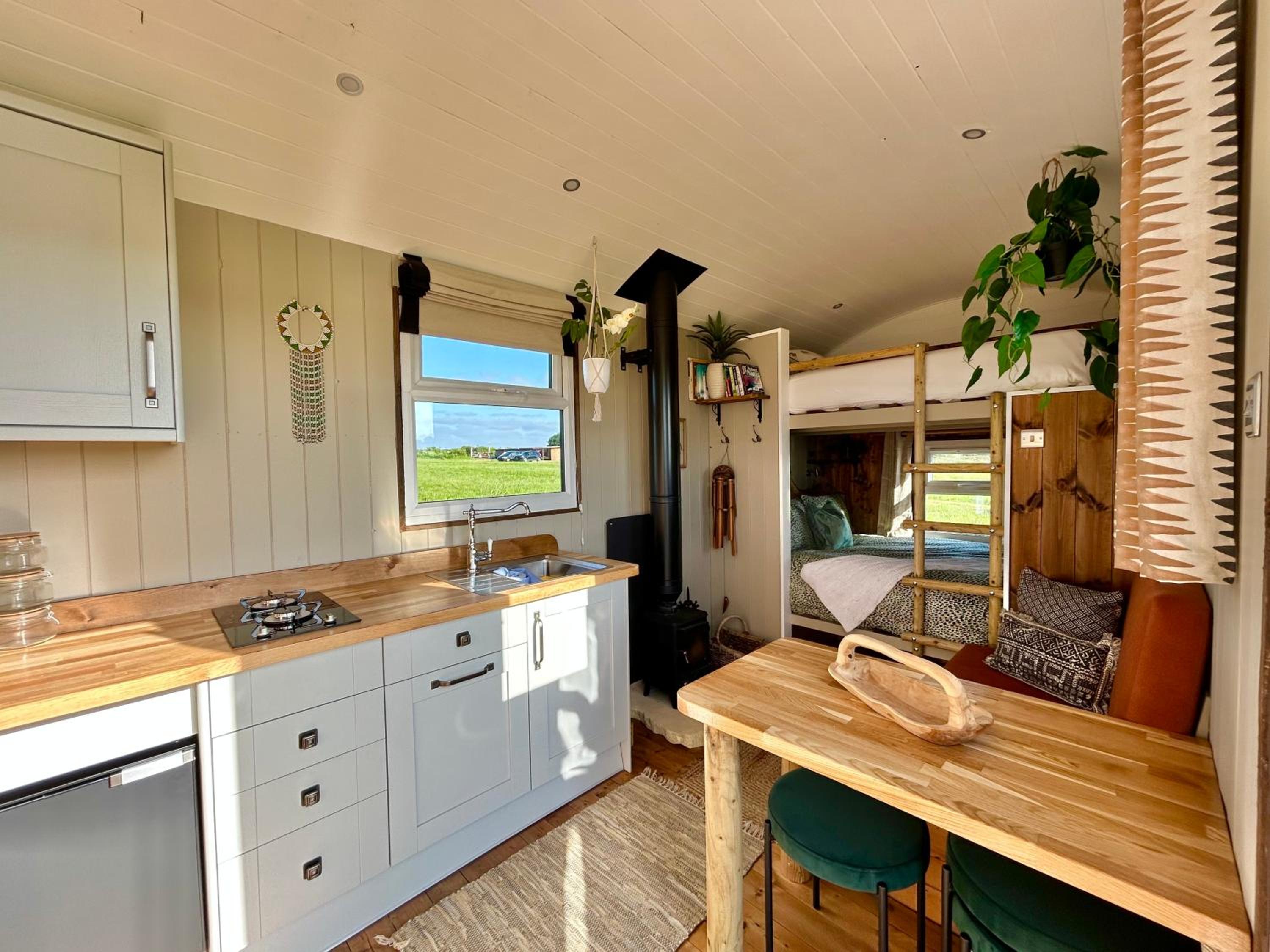 Mobile Home photo 1