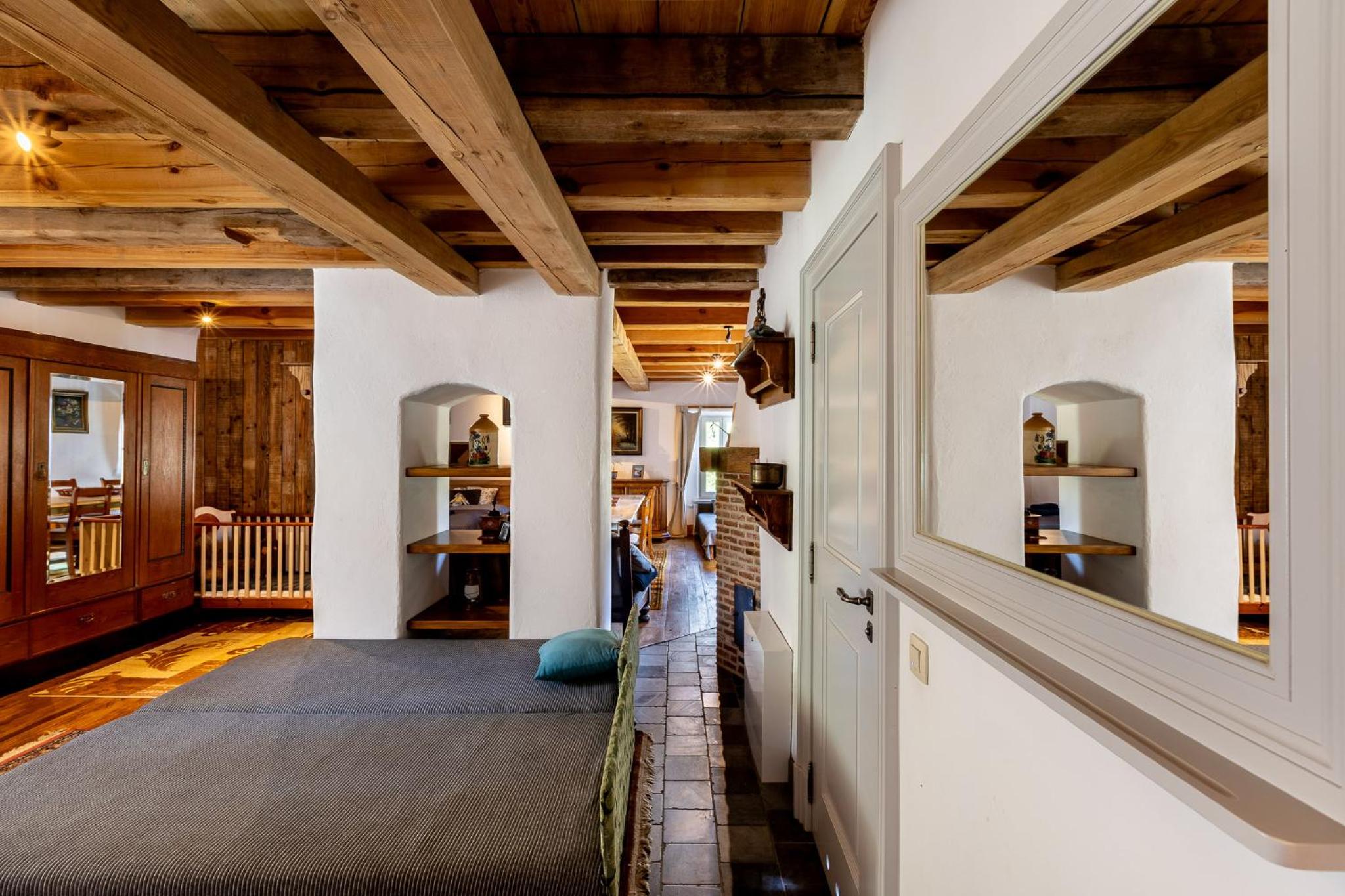 Junior Suite with Balcony - Photo 19