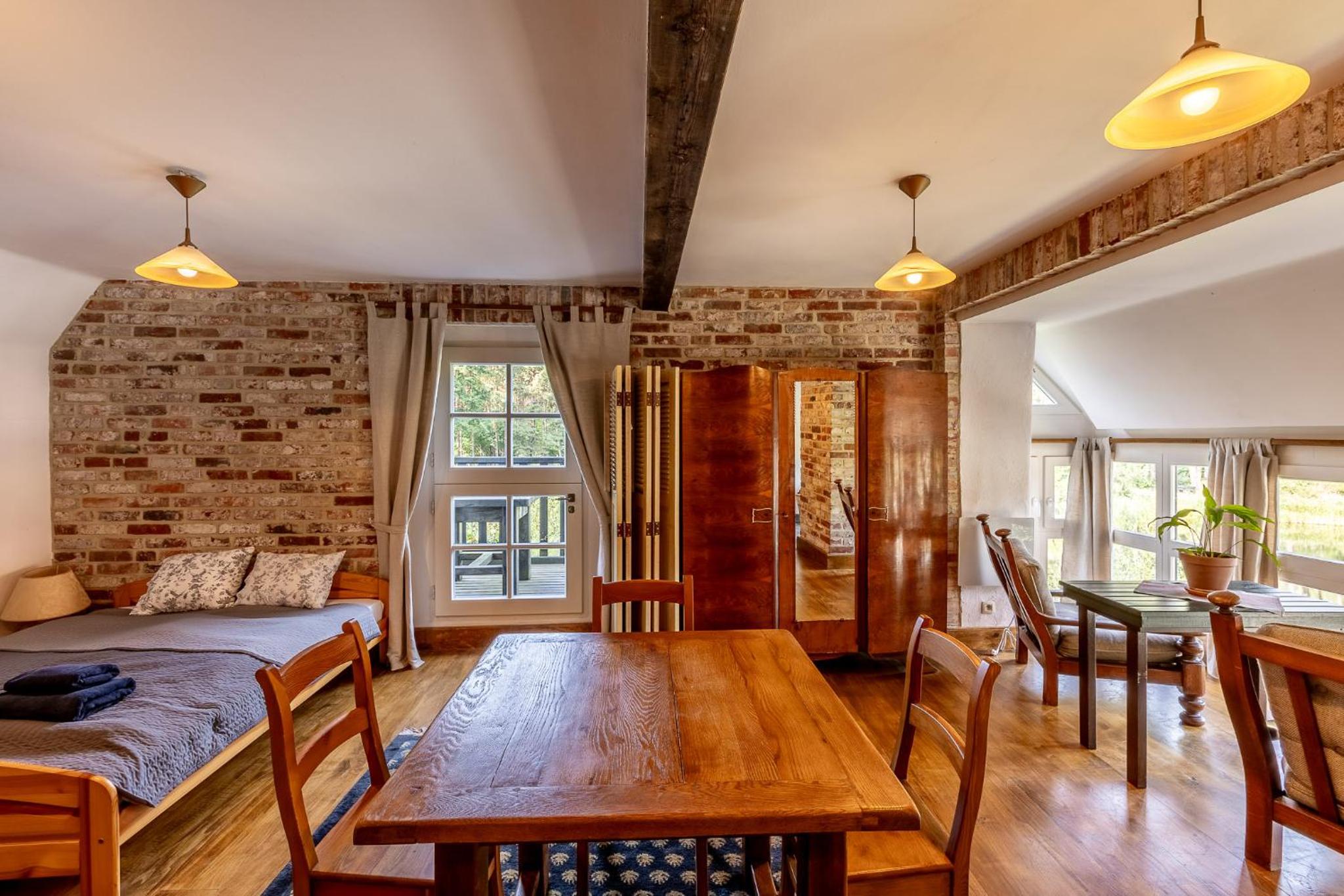 Junior Suite with Balcony - Photo 14
