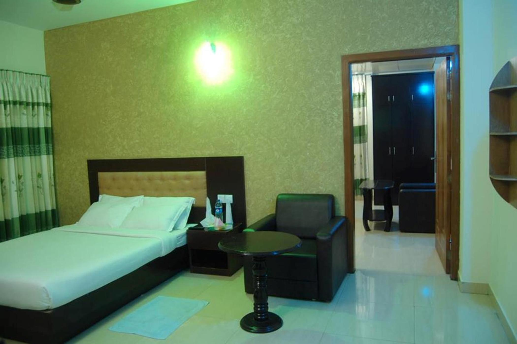 Deluxe Queen Room with Two Queen Beds