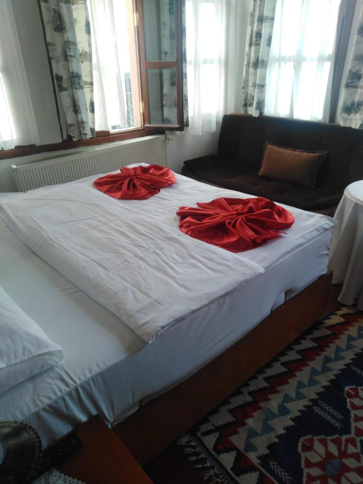 Deluxe Double Room With Shower photo 3