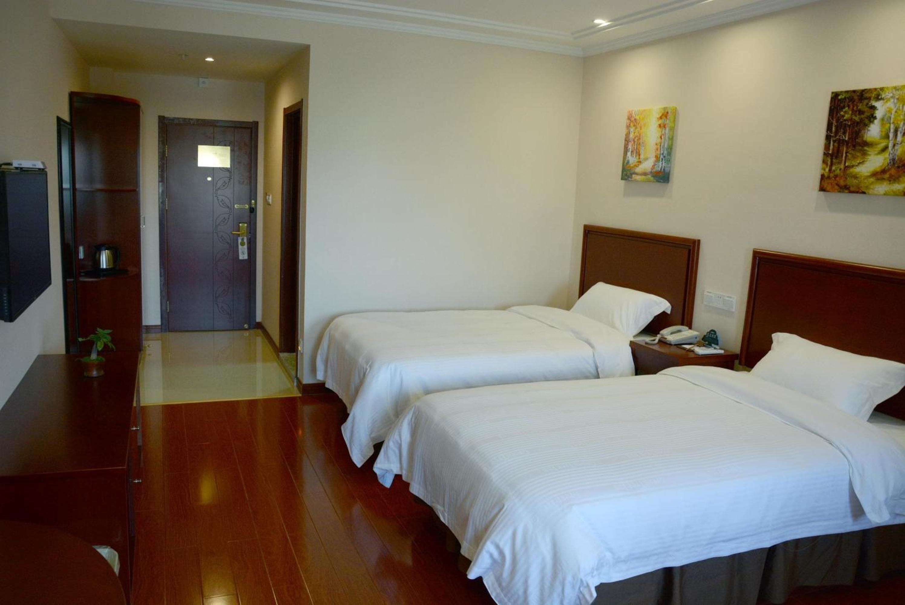 Mainland Chinese Citizens - Standard Twin Room - Photo 1