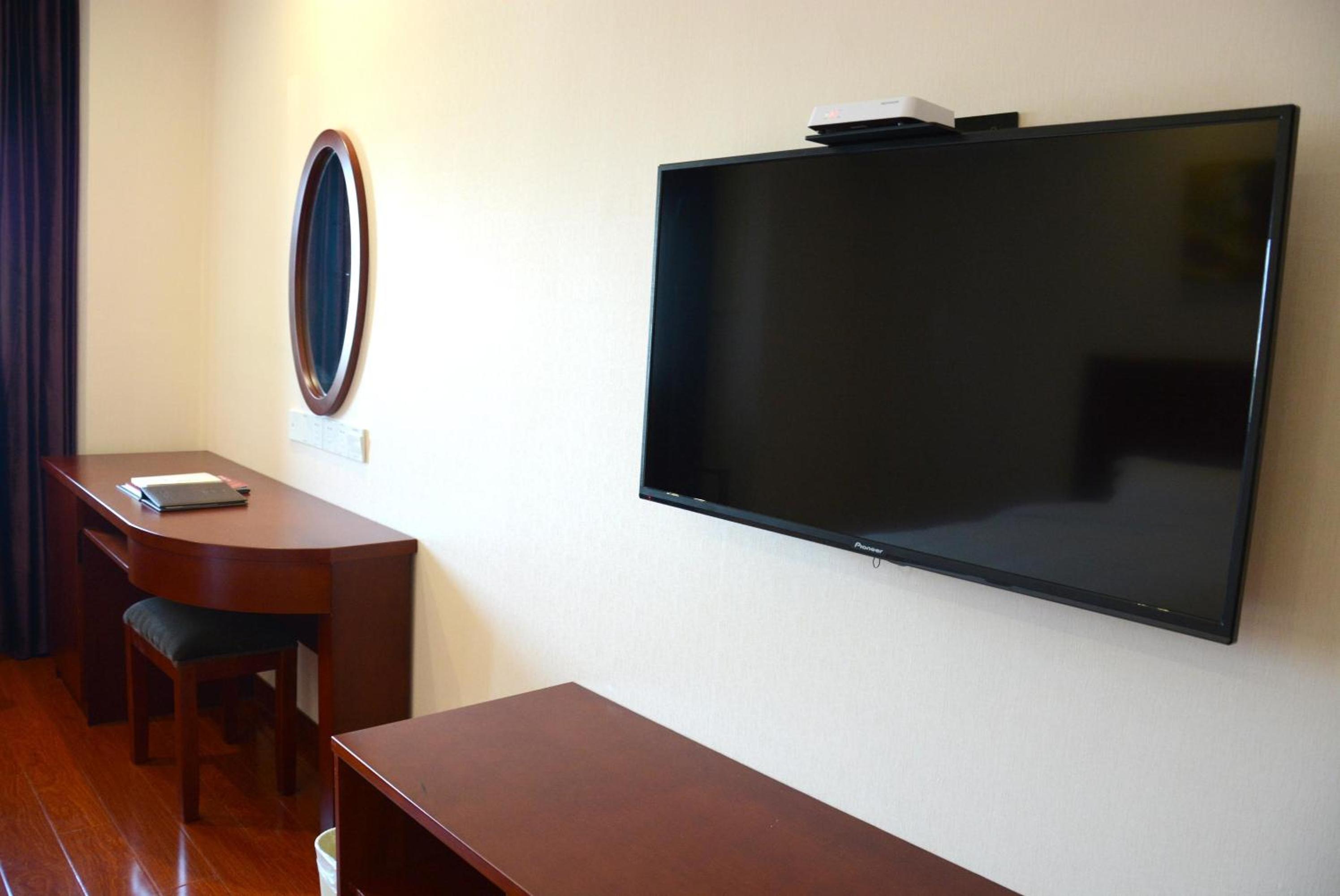 Mainland Chinese Citizens - Standard Twin Room - Photo 2