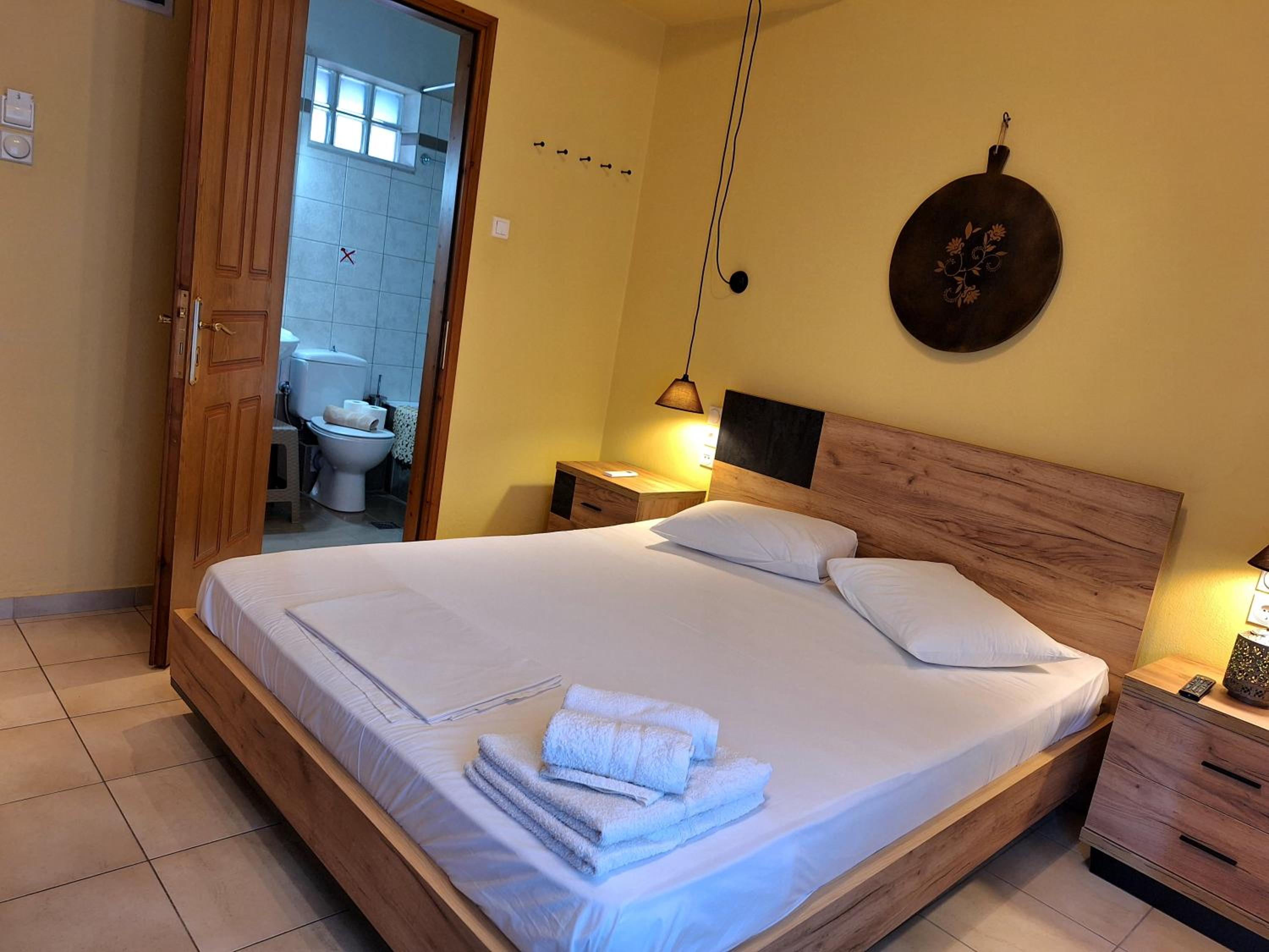 Double Room with Garden View - Photo 14