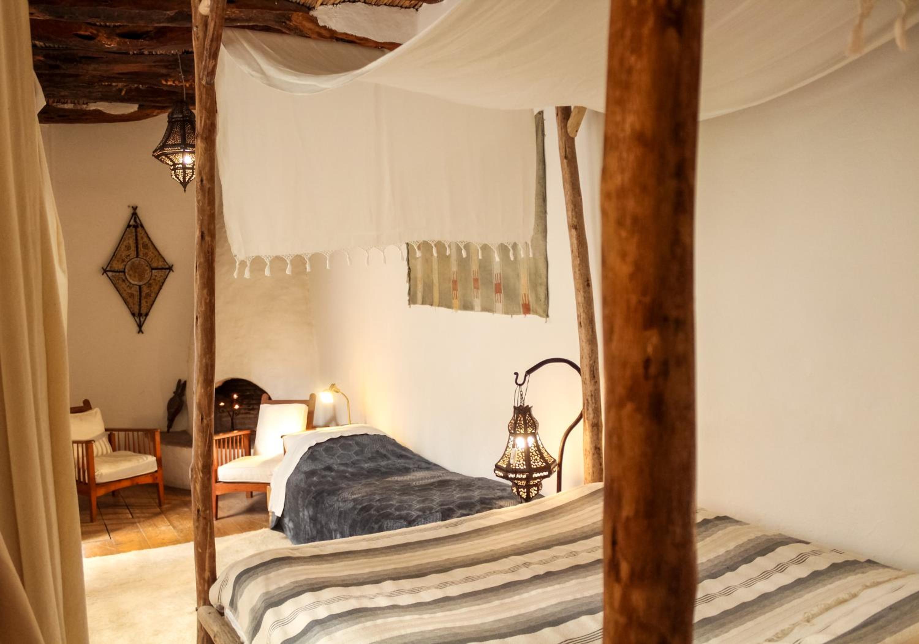Double or Twin Room with Bathroom photo 3