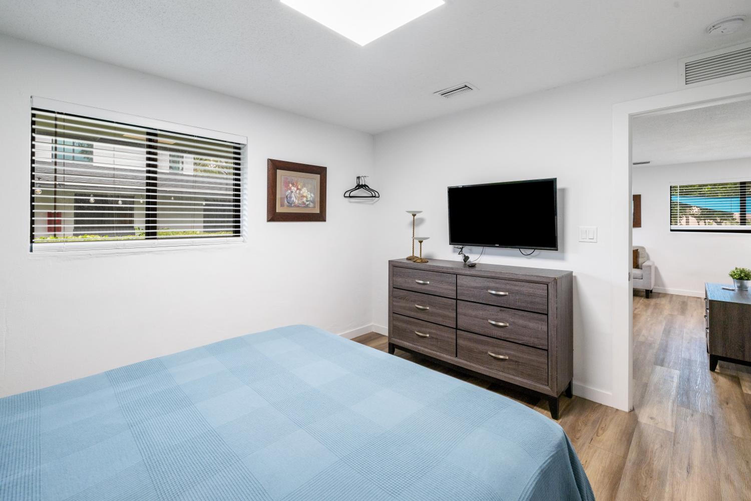 Two-Bedroom Apartment - Photo 26