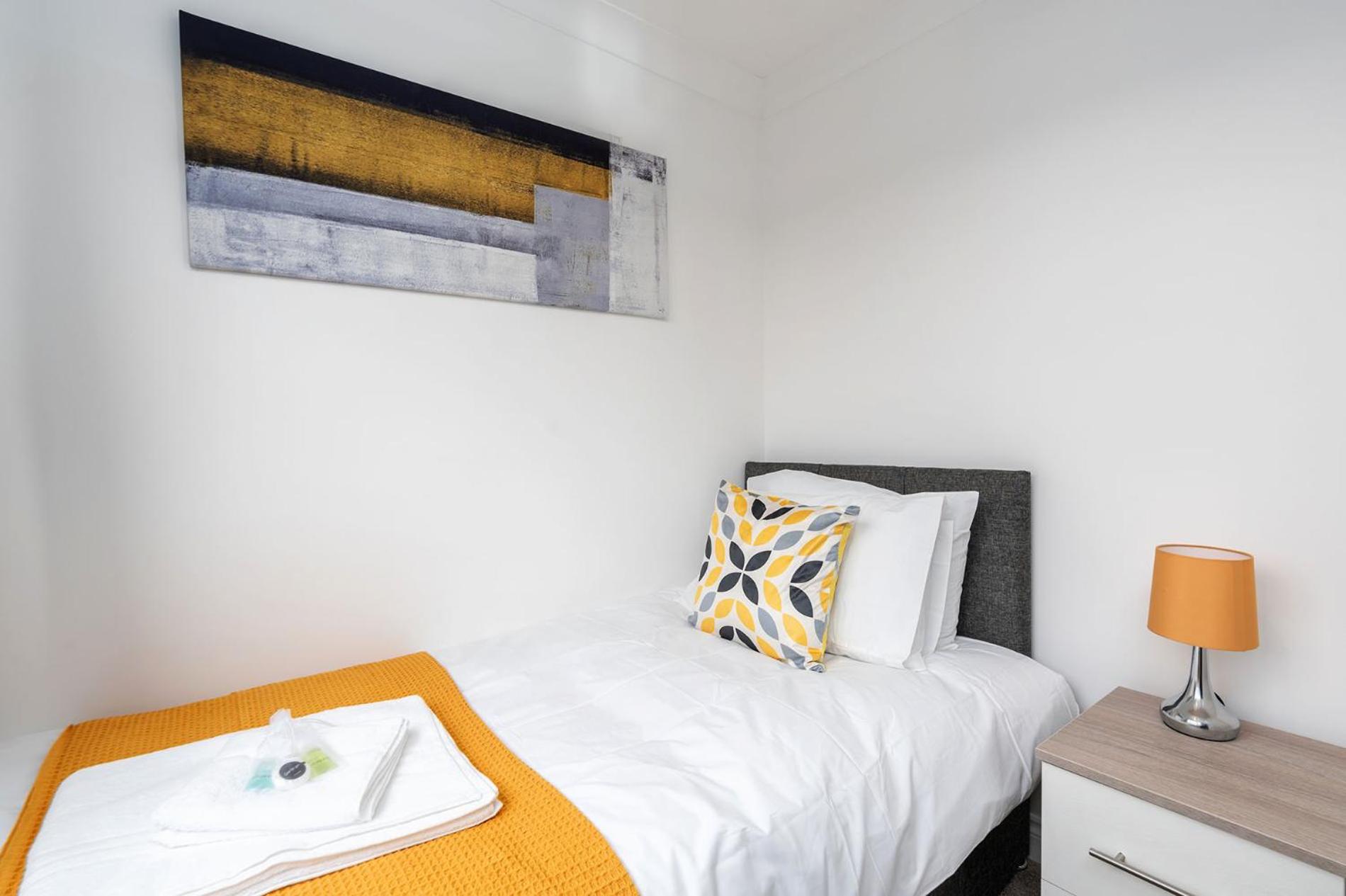 Four-Bedroom House photo 1