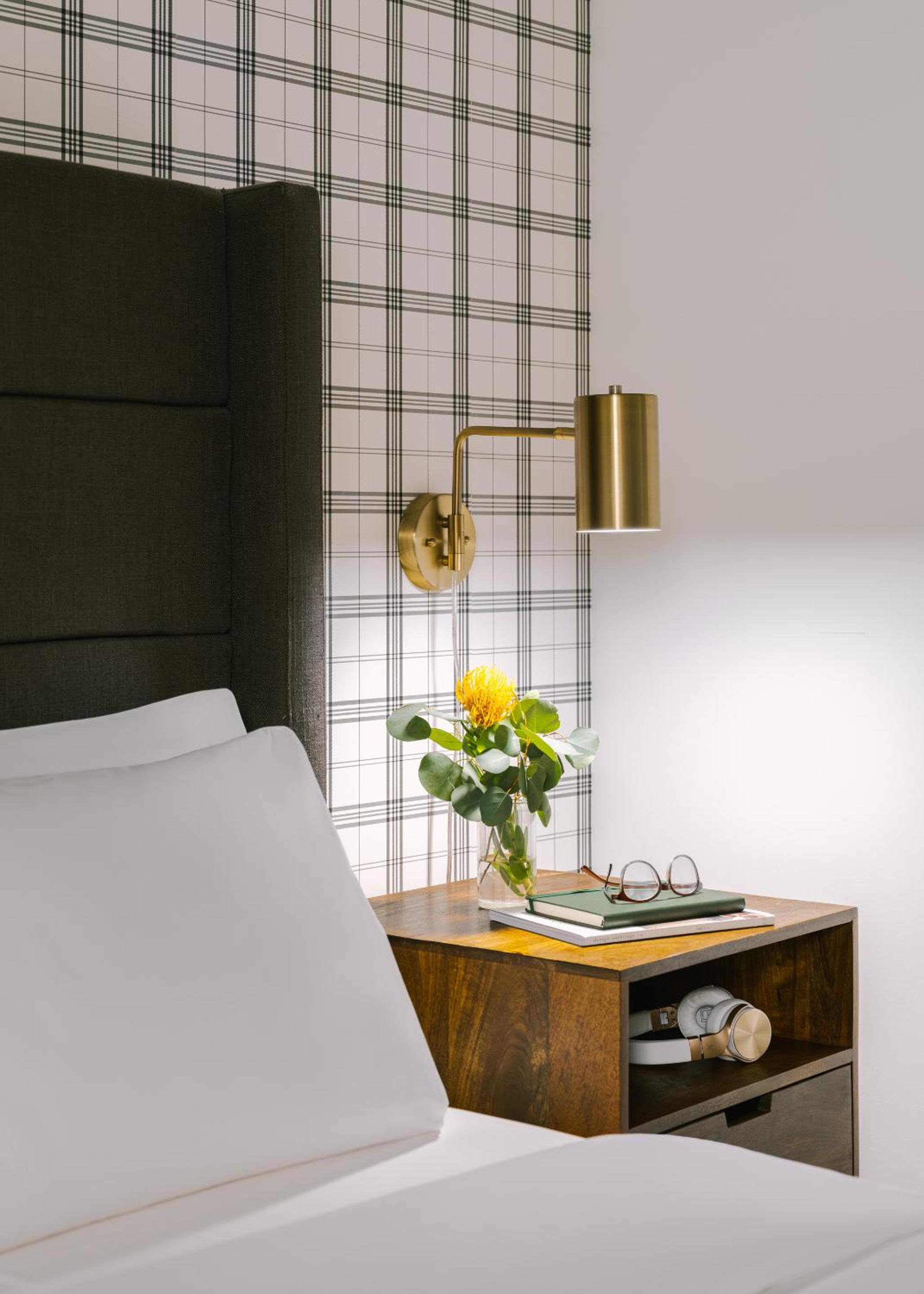 One-Bedroom Superior Apartment with King or Queen Bed