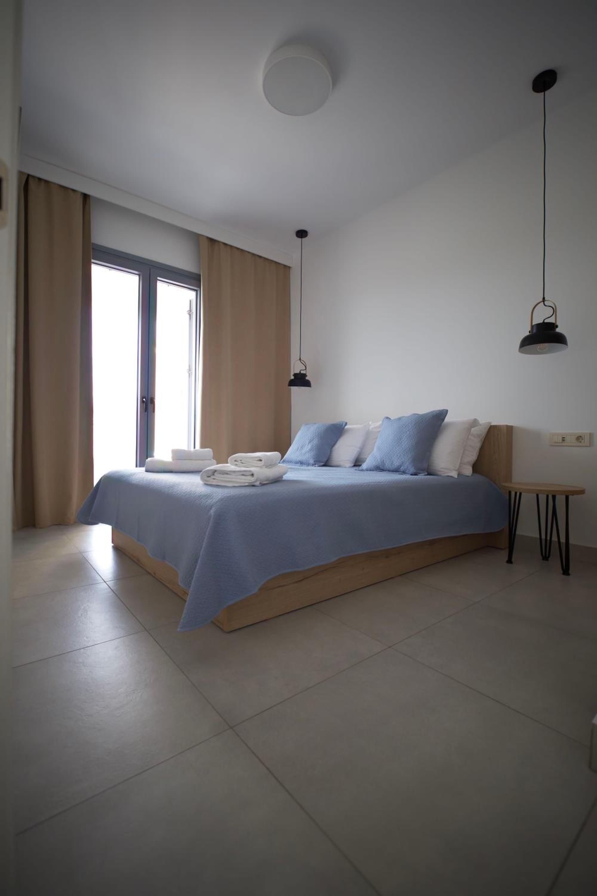 Deluxe Apartment photo 2