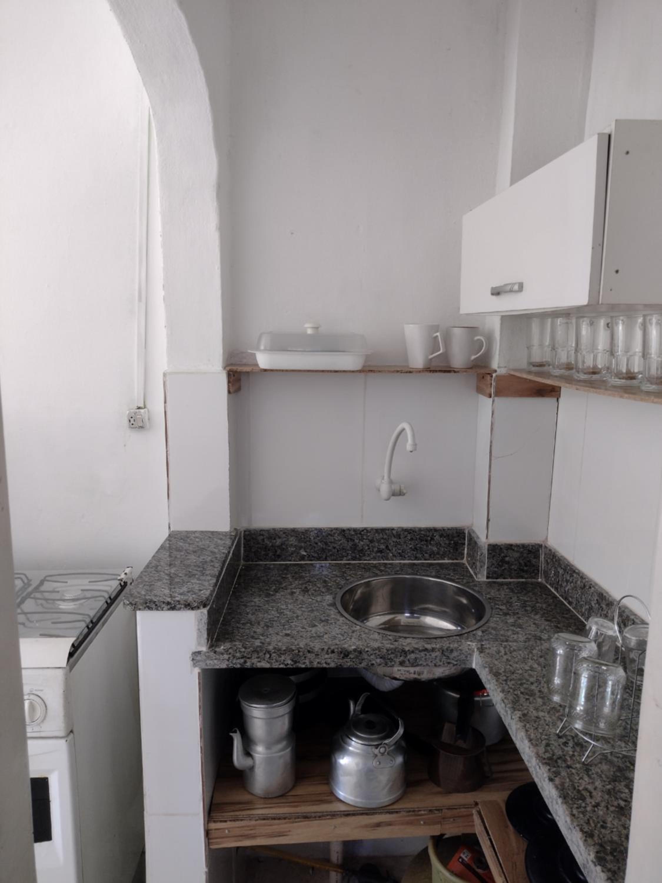 One-Bedroom House photo 2