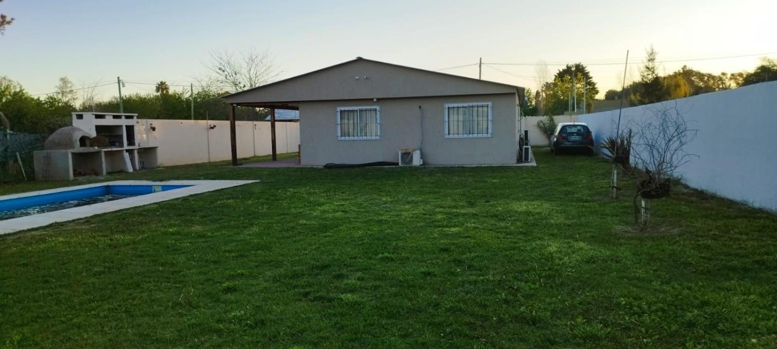 One-Bedroom House photo 2