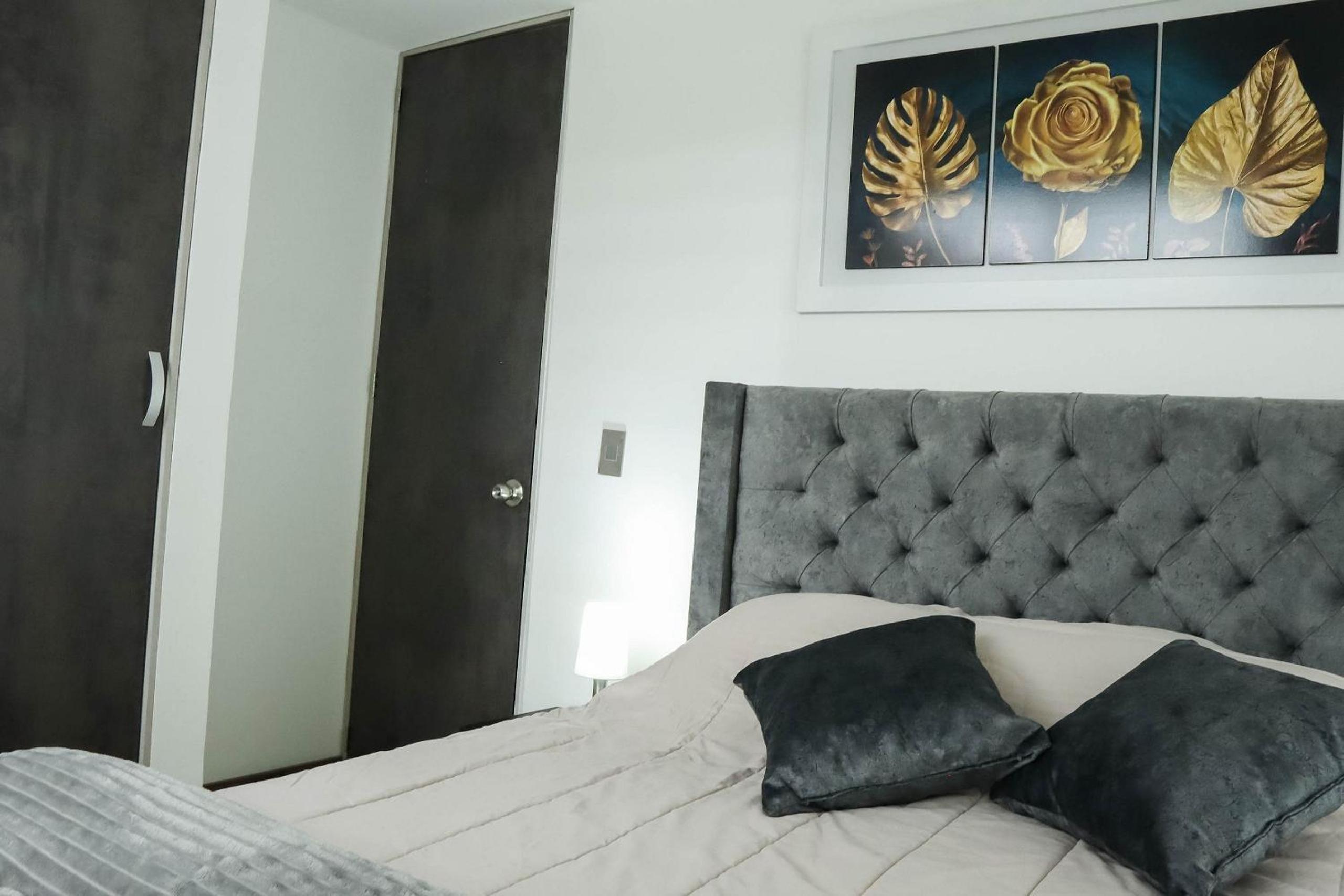 Apartment - Split Level photo 2