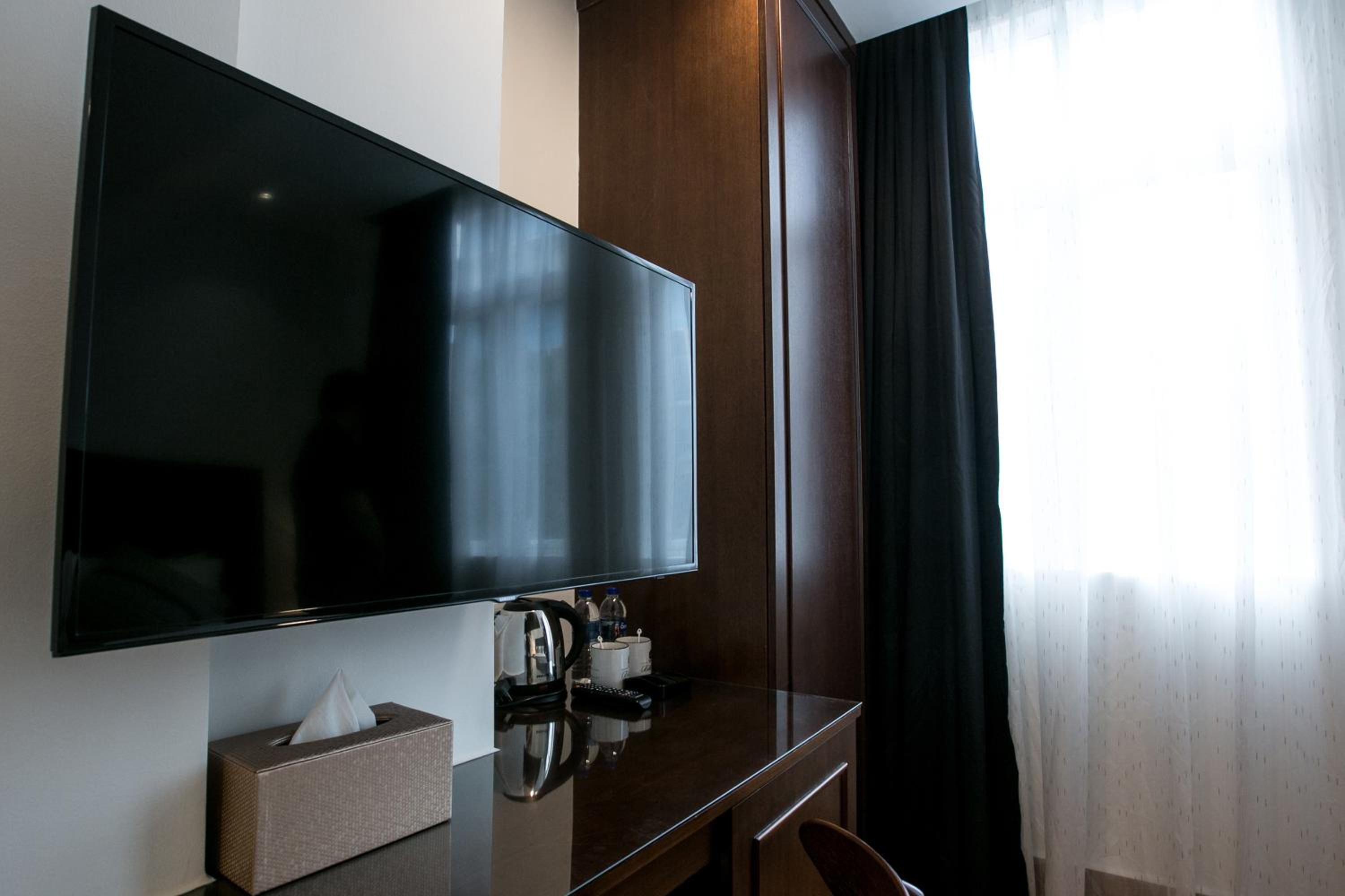 Deluxe Queen Room photo 3