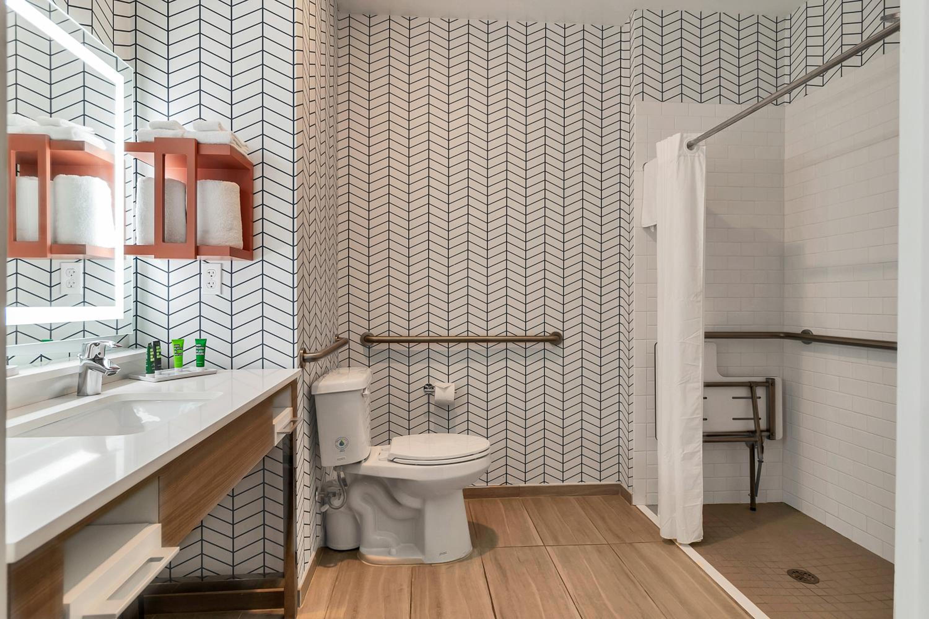 Standard Queen Room with Two Queen Beds and Mobility Accessible Roll-In Shower photo 2