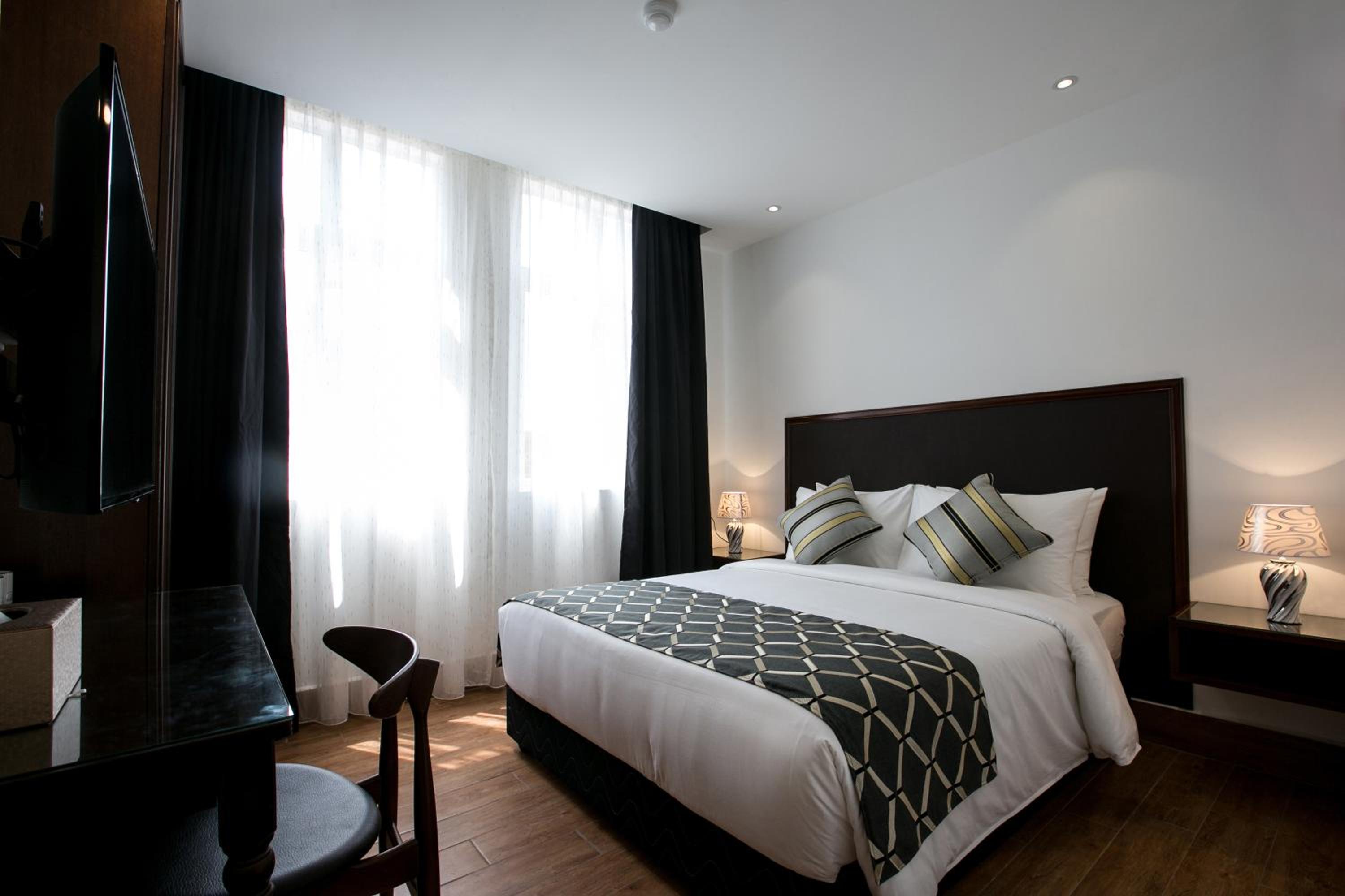 Deluxe Queen Room photo 1