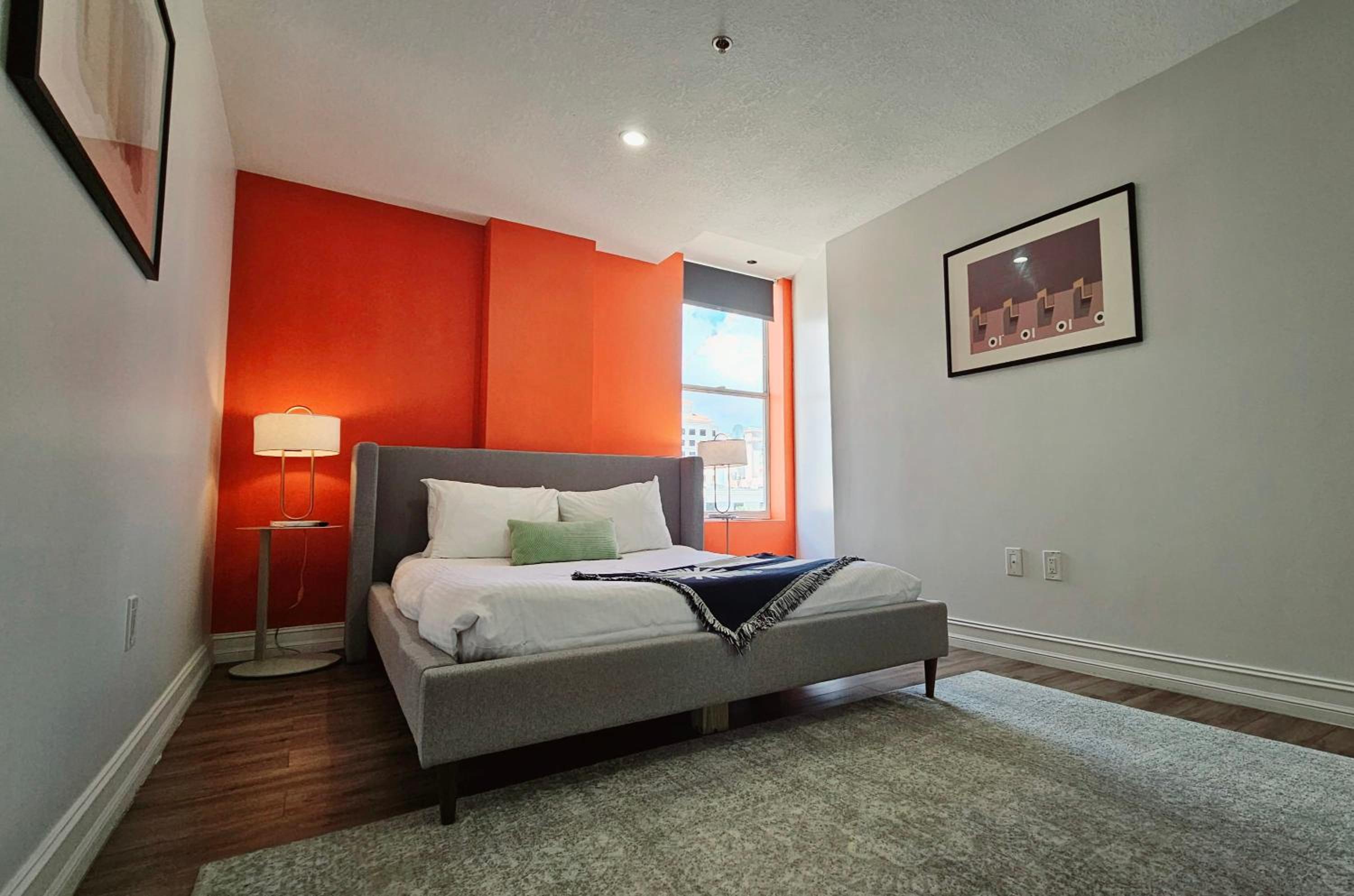 Apartment photo 1