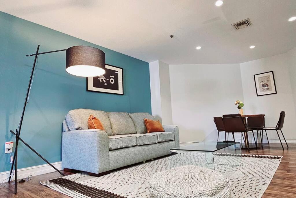 Apartment photo 2