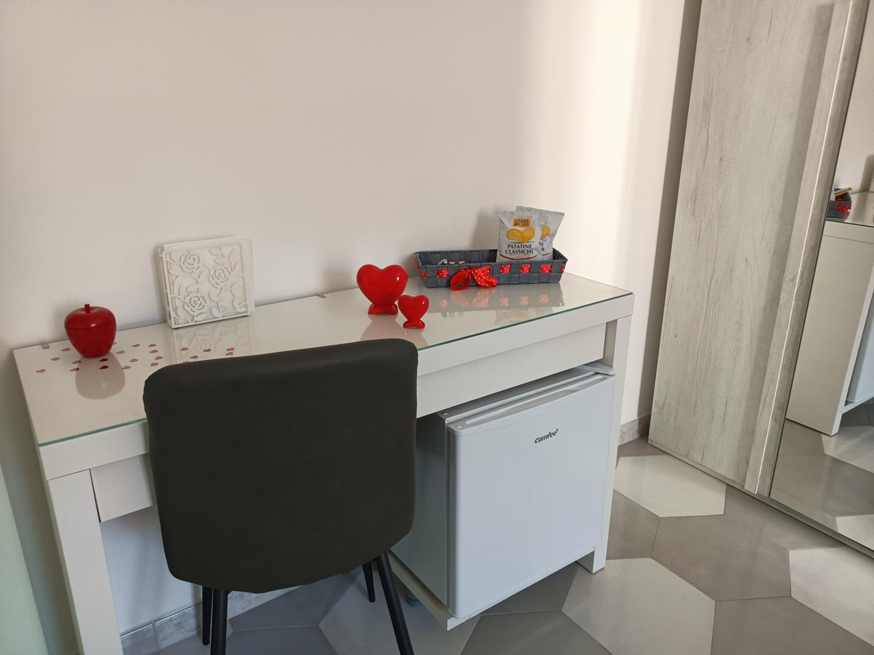 Double Room with Private Bathroom - Photo 6