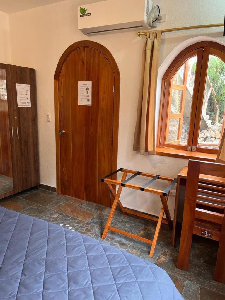 Double Room with Pool View photo 2