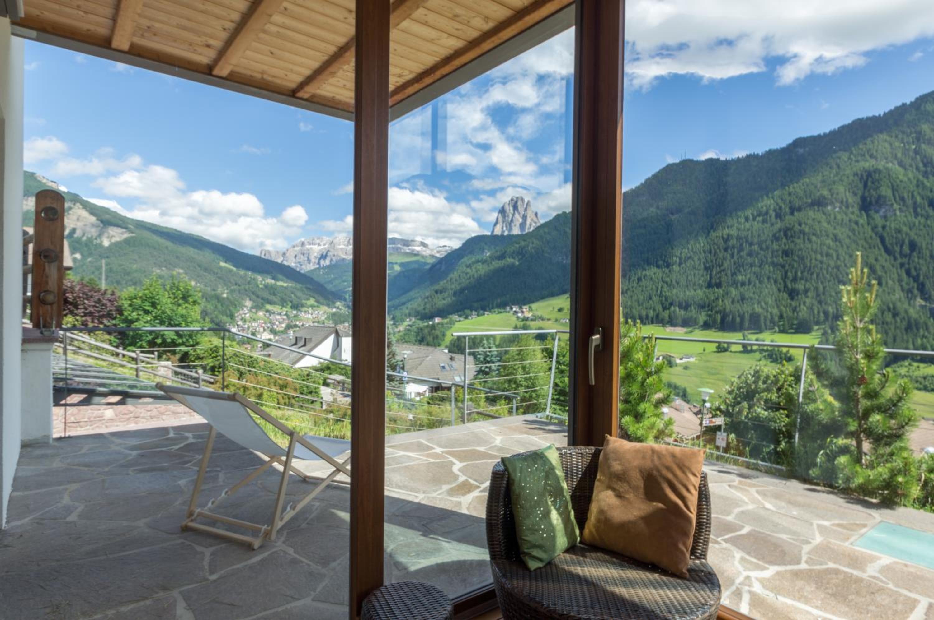 Apartment with Terrace photo 3