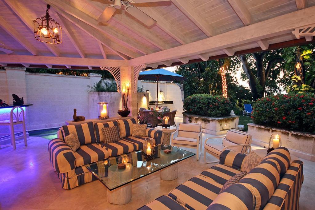 Three-Bedroom Villa photo 2