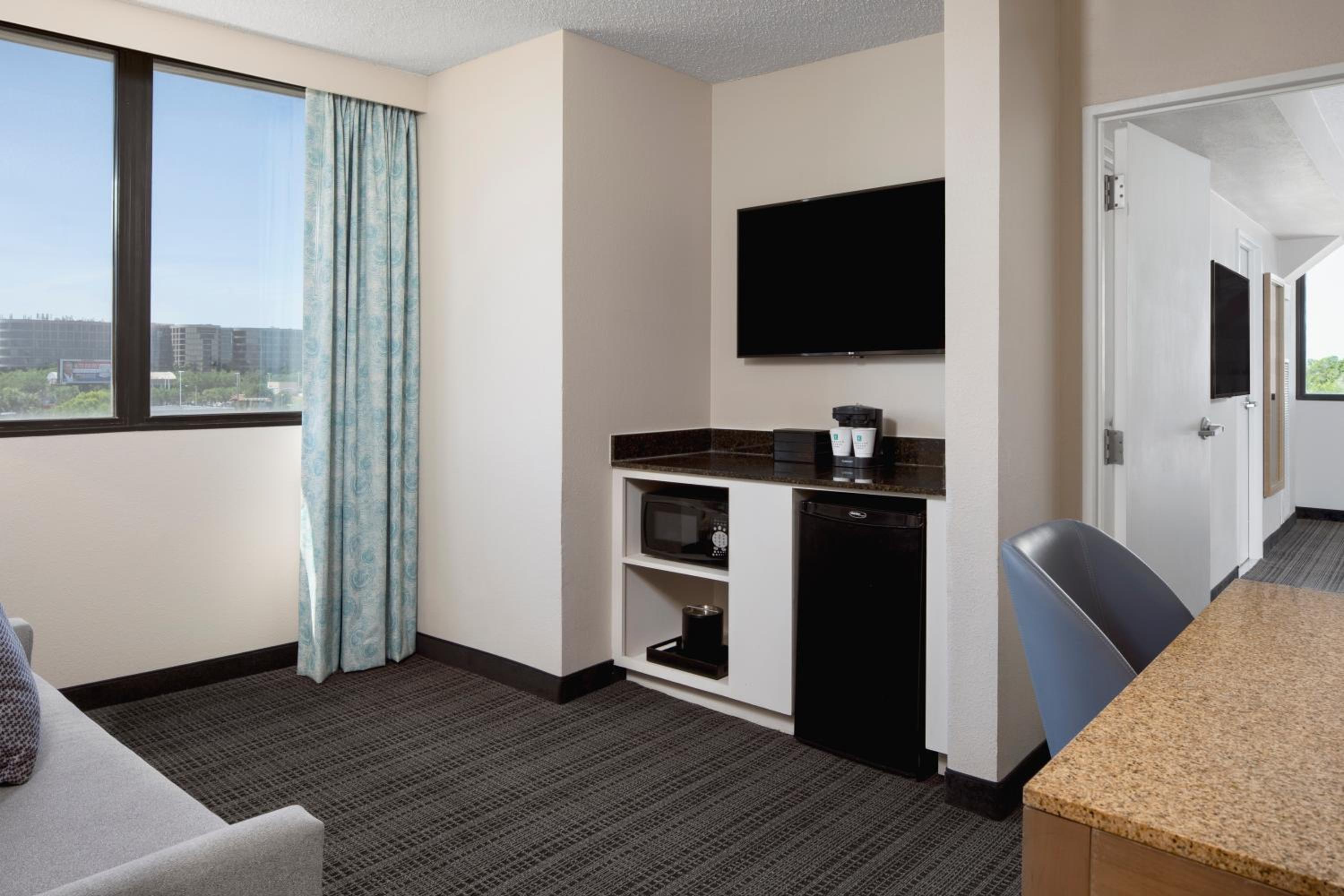 Two Queen Corner Suite with City View - Non-Smoking photo 1