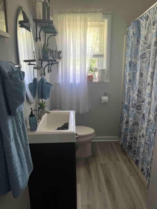 Three-Bedroom House photo 2