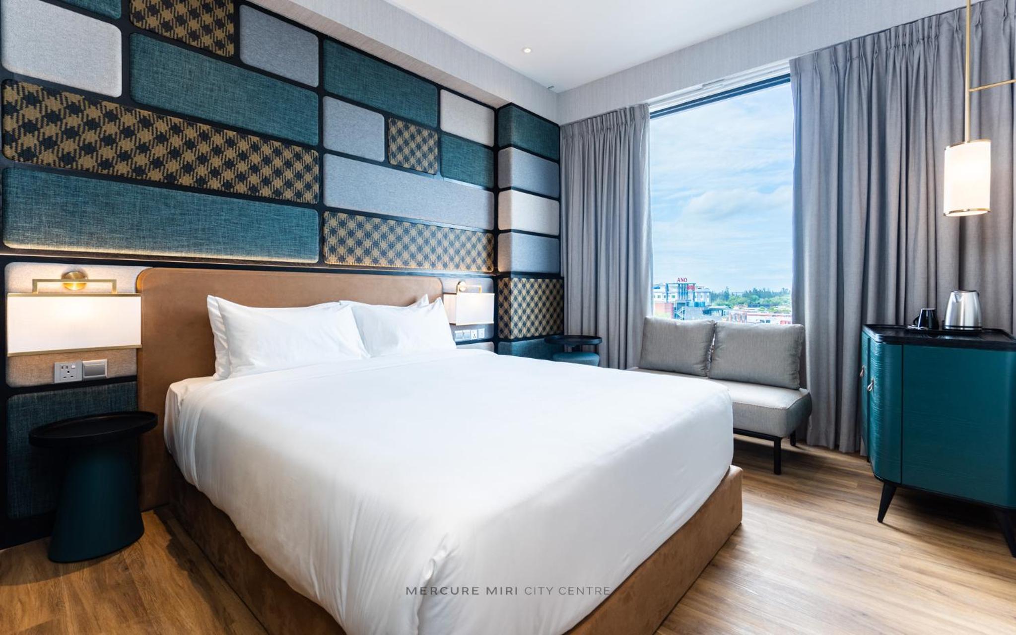 Deluxe King Room - Photo 1