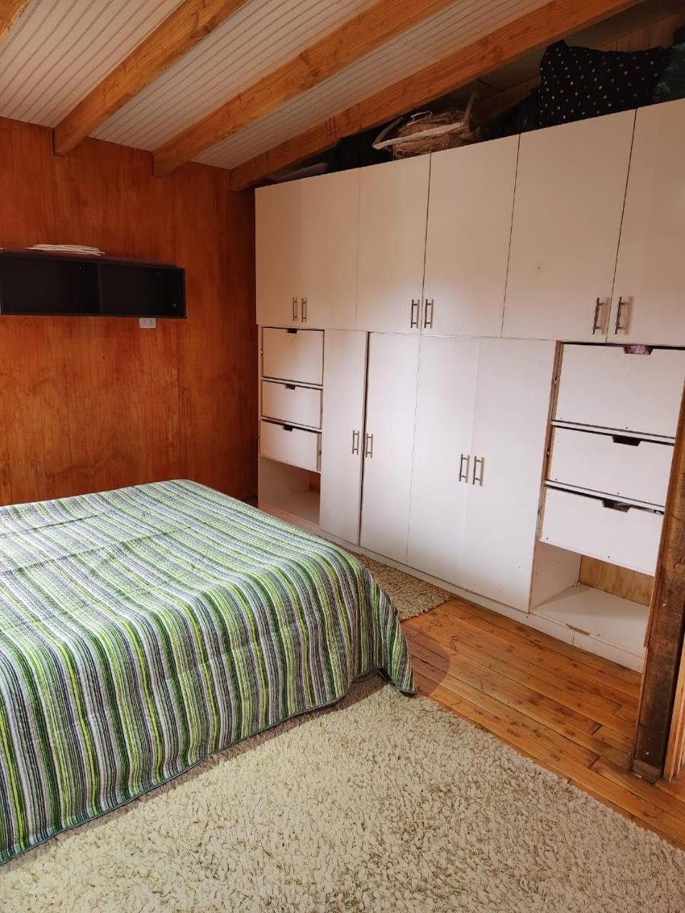 One-Bedroom House photo 1