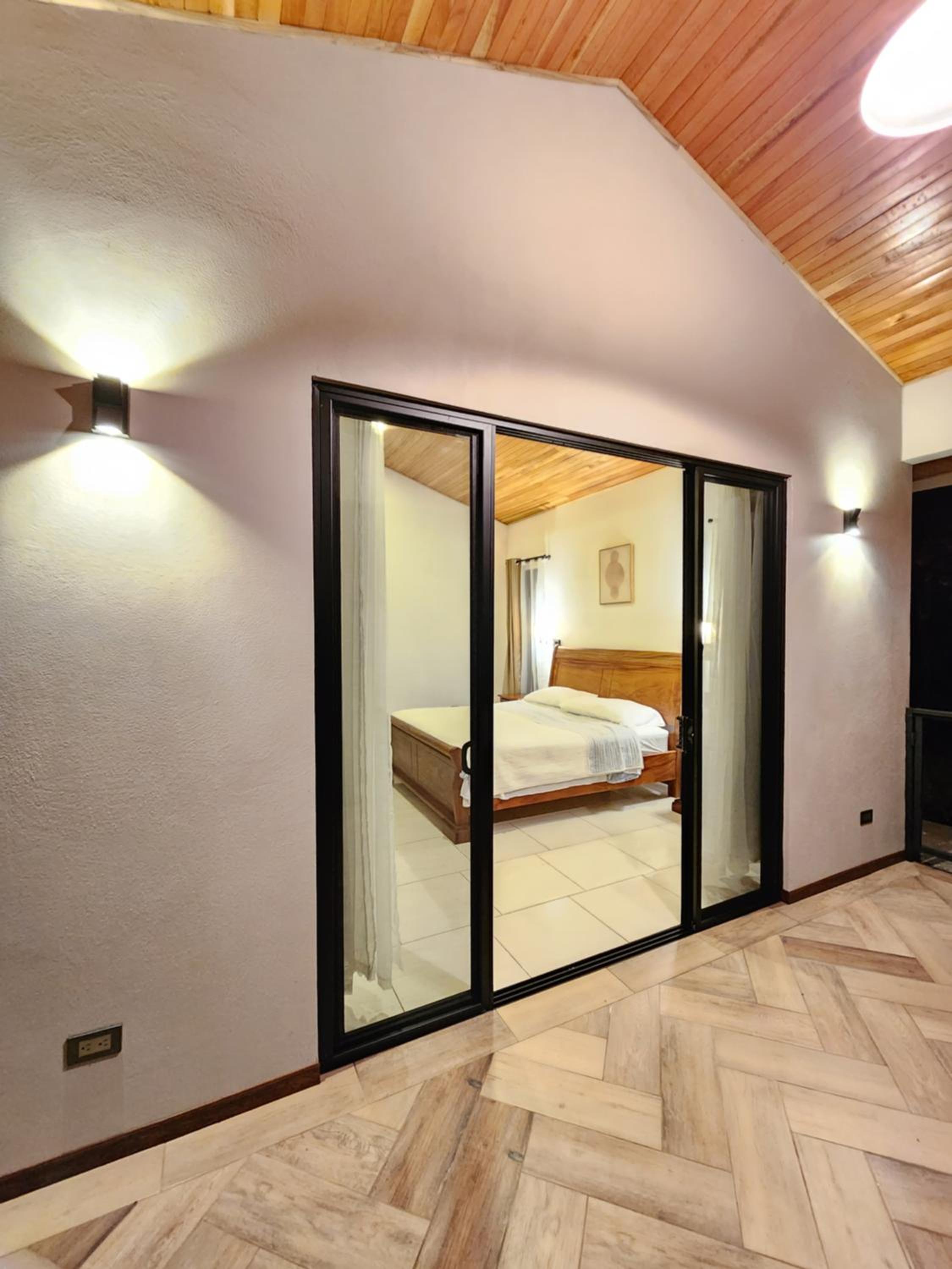 Three-Bedroom Villa photo 1
