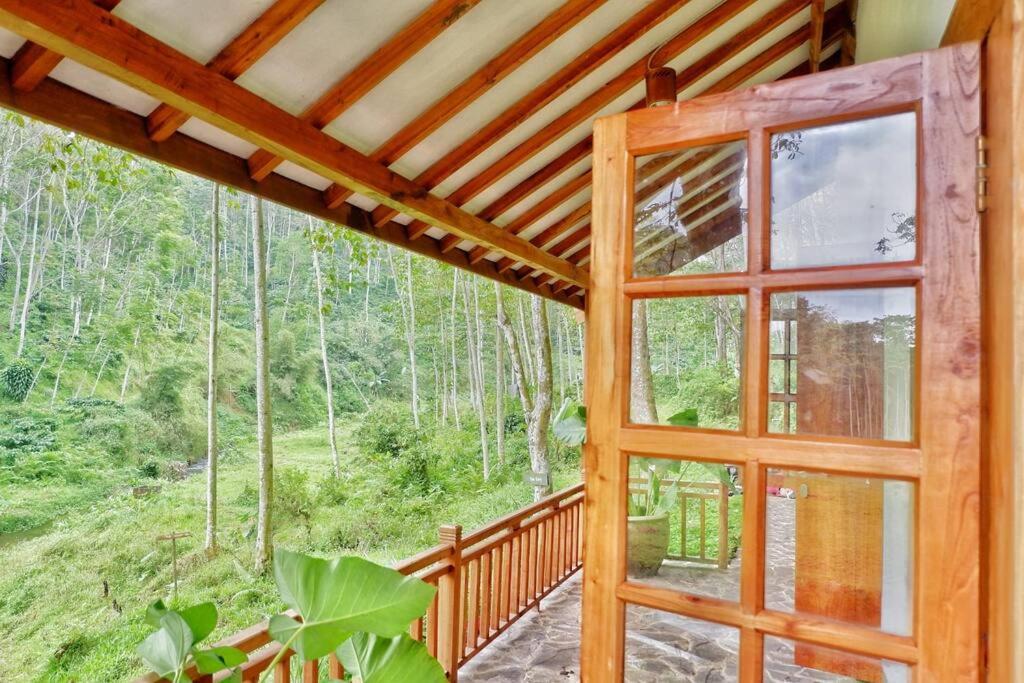 Three-Bedroom Villa photo 2