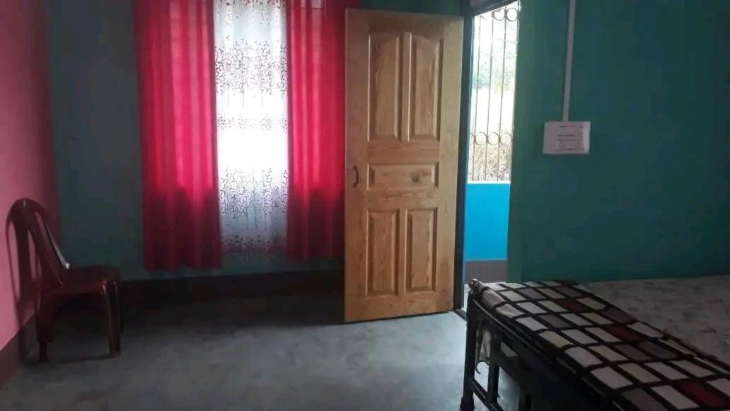 Family Room with Balcony photo 3