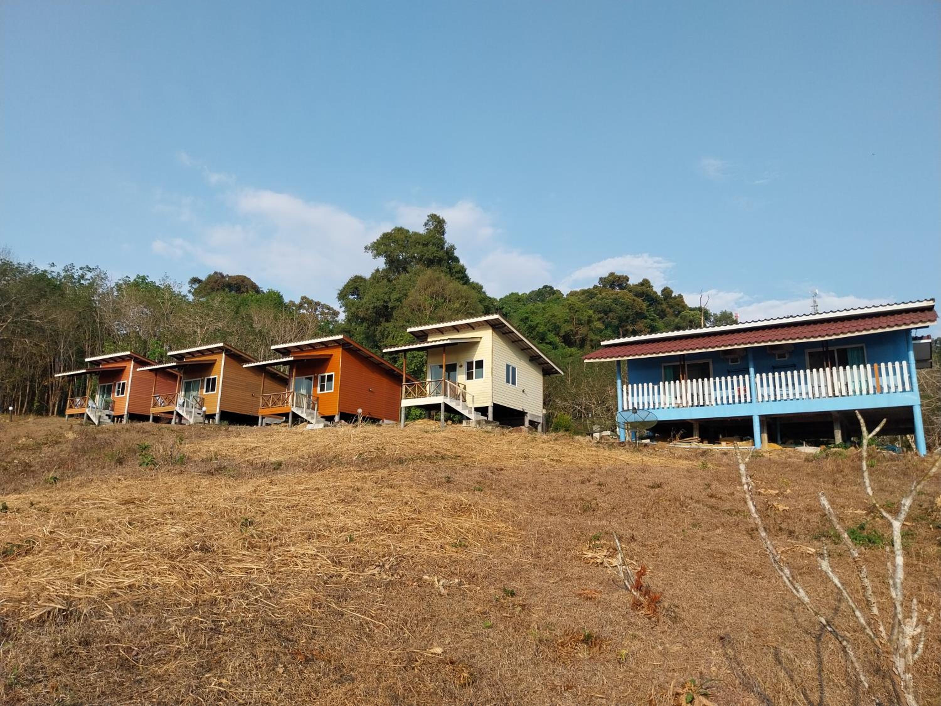 Bungalow with Sea View photo 2