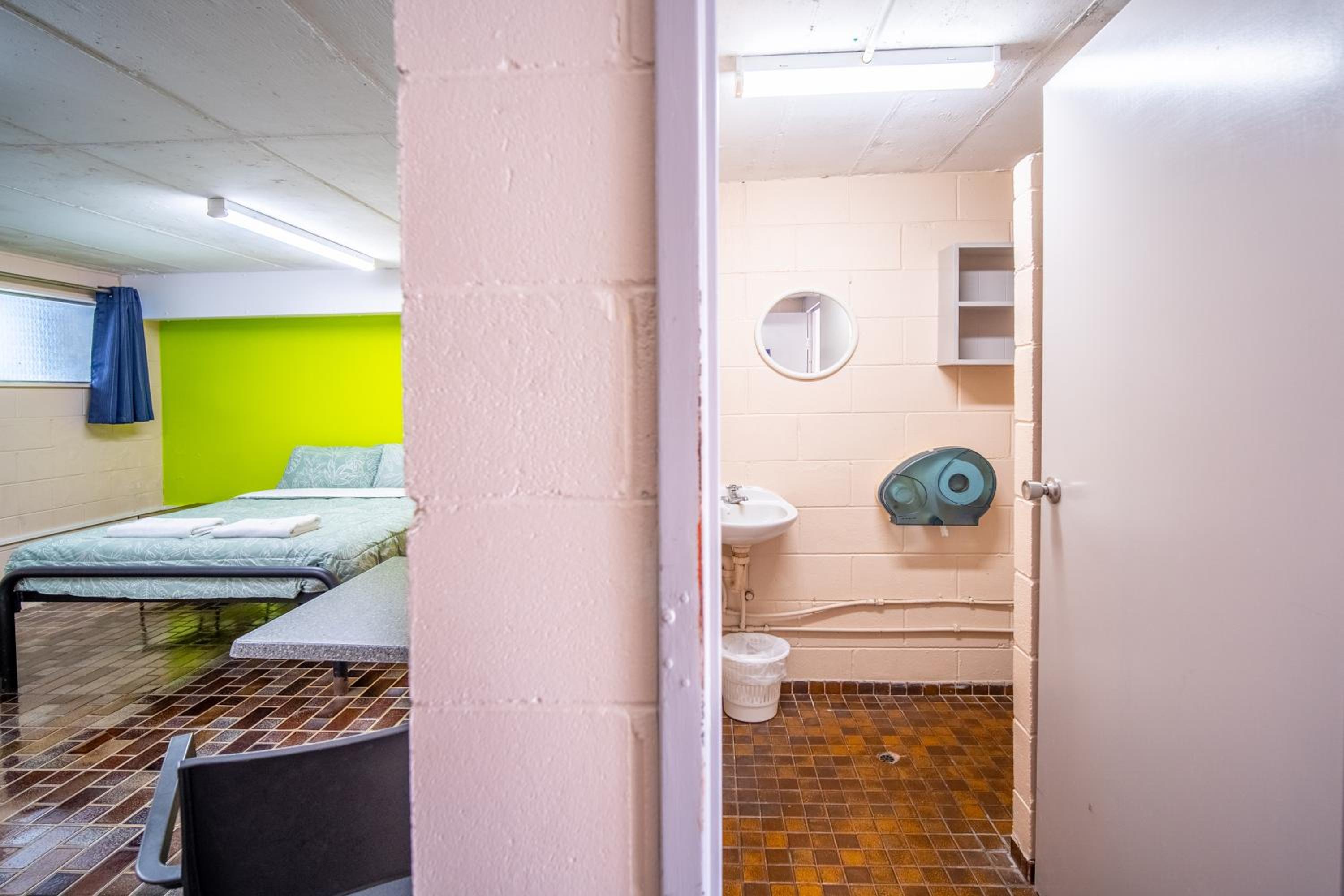 Double Room with Private Bathroom (2 Adults) - Adult Only photo 2