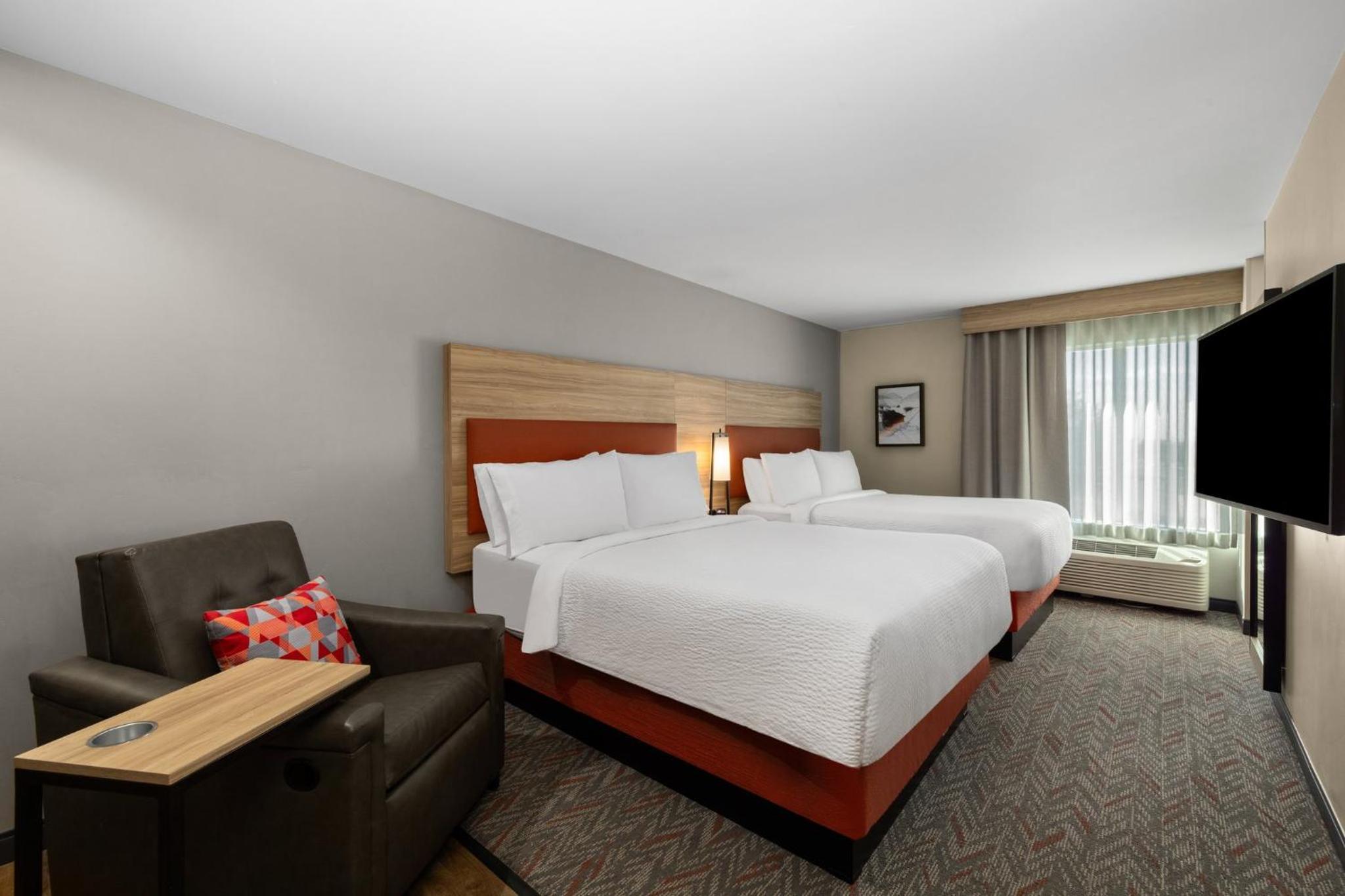 Studio Suite with Two Queen Beds - Photo 7