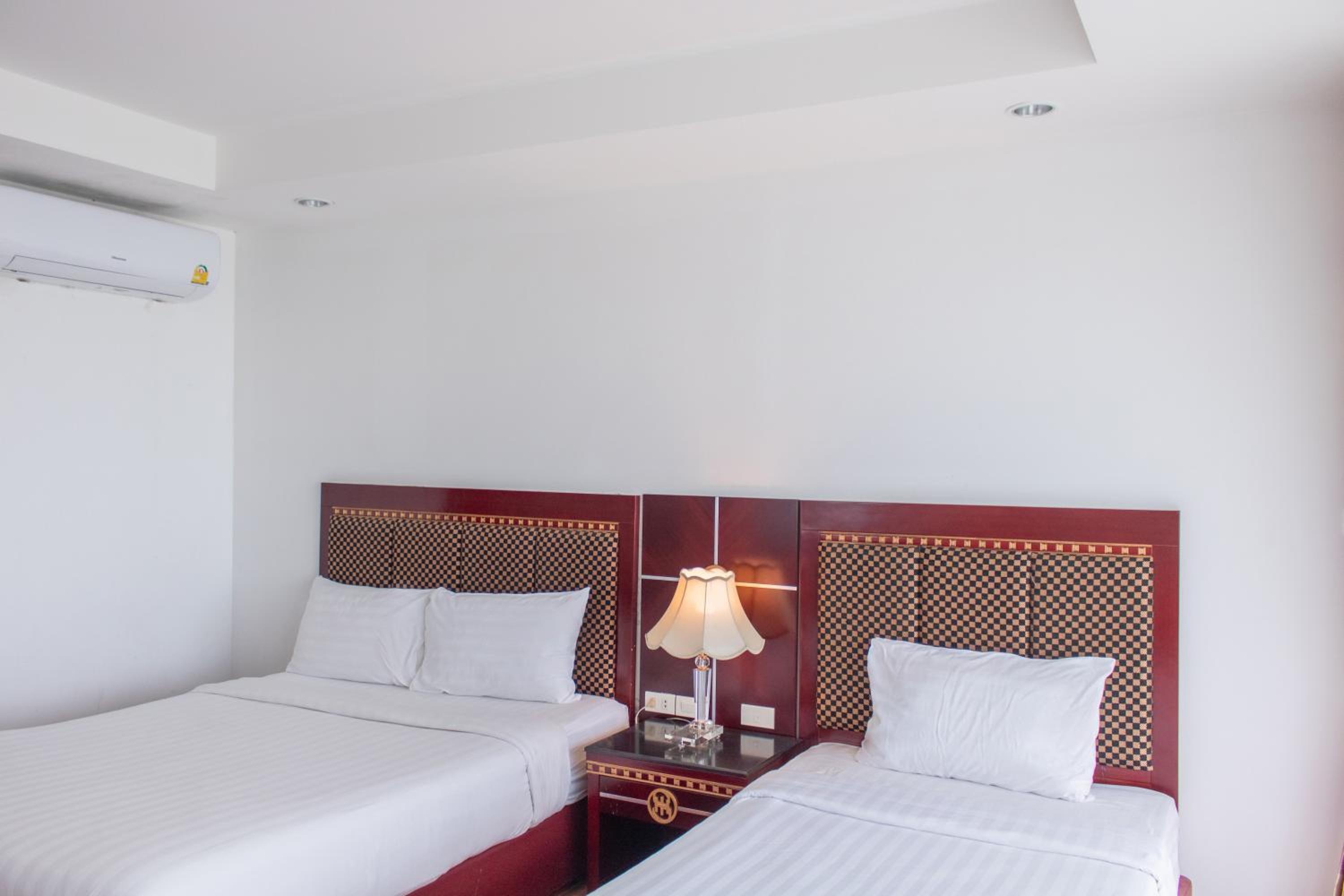 Superior Twin Room with Sea View photo 2