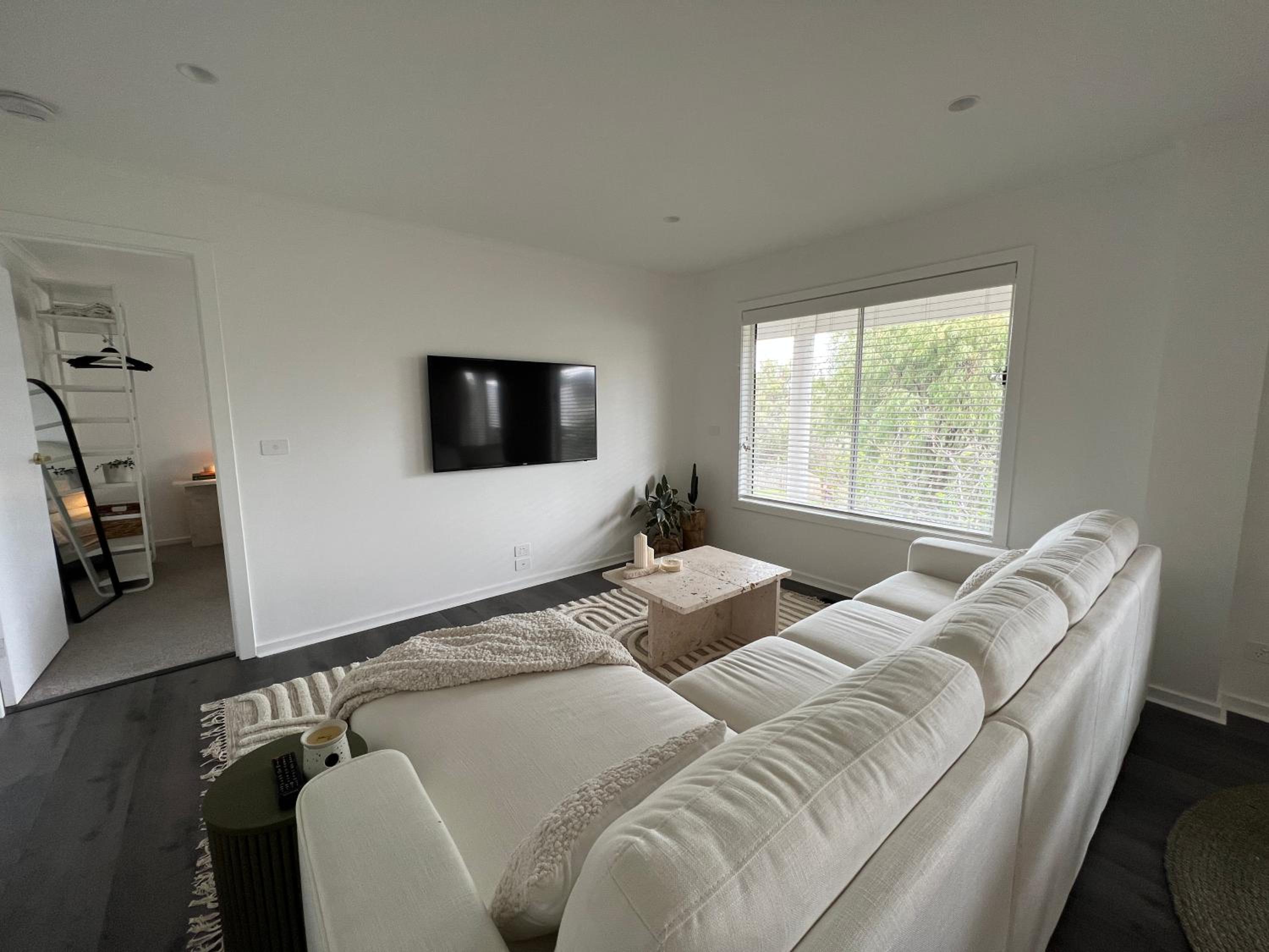 Four-Bedroom House photo 3